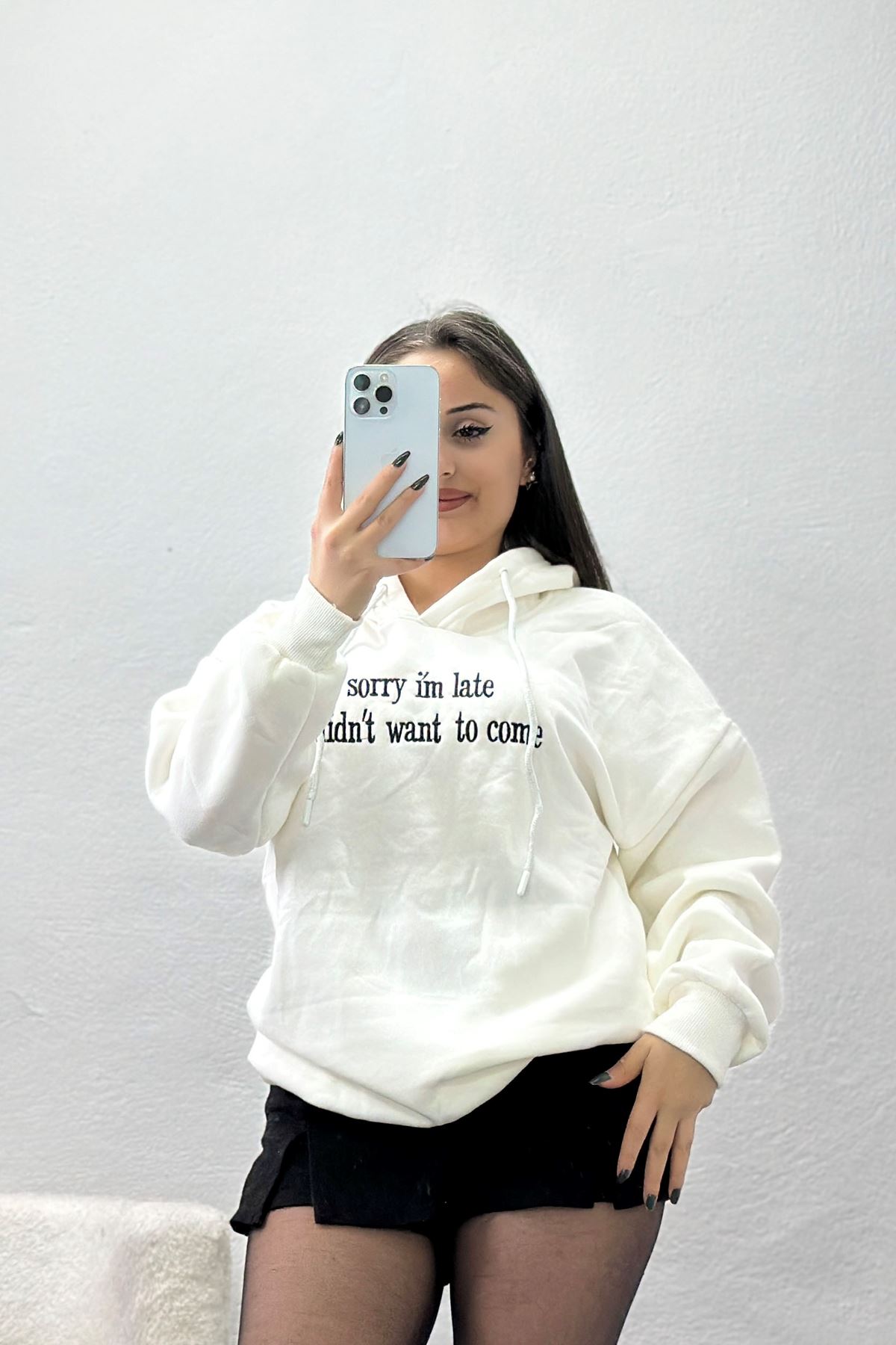 3 İplik Kapşonlu Nakışlı Sweat Beyazsiyah - 42226.1878.