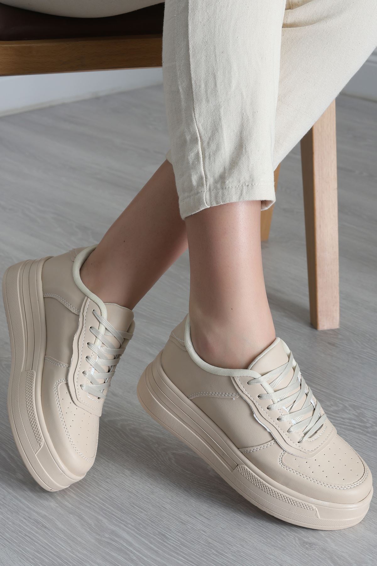 Günlük Spor Ayakkabı Bej - 31512.2082.