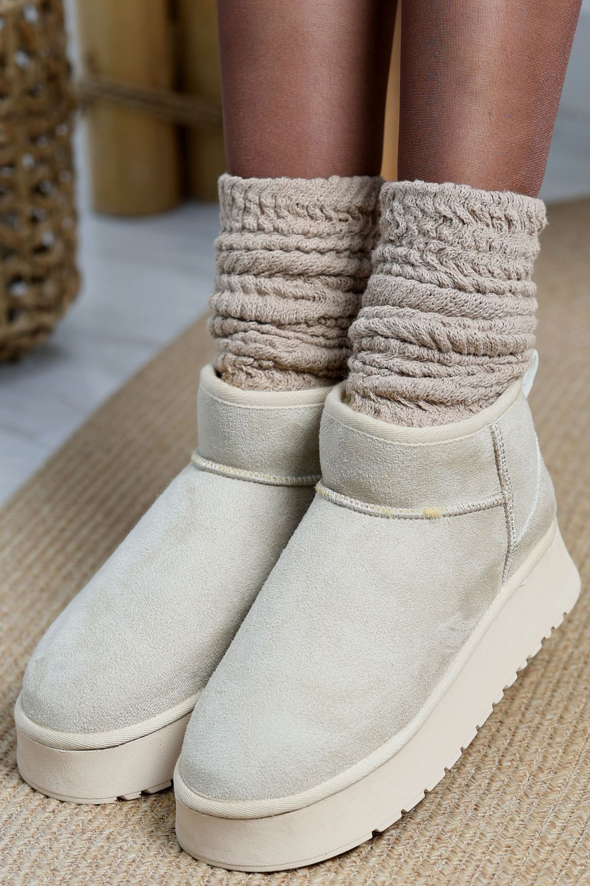 Kalın Taban Mini Boy Süet Bot Bej - 31437.1932.