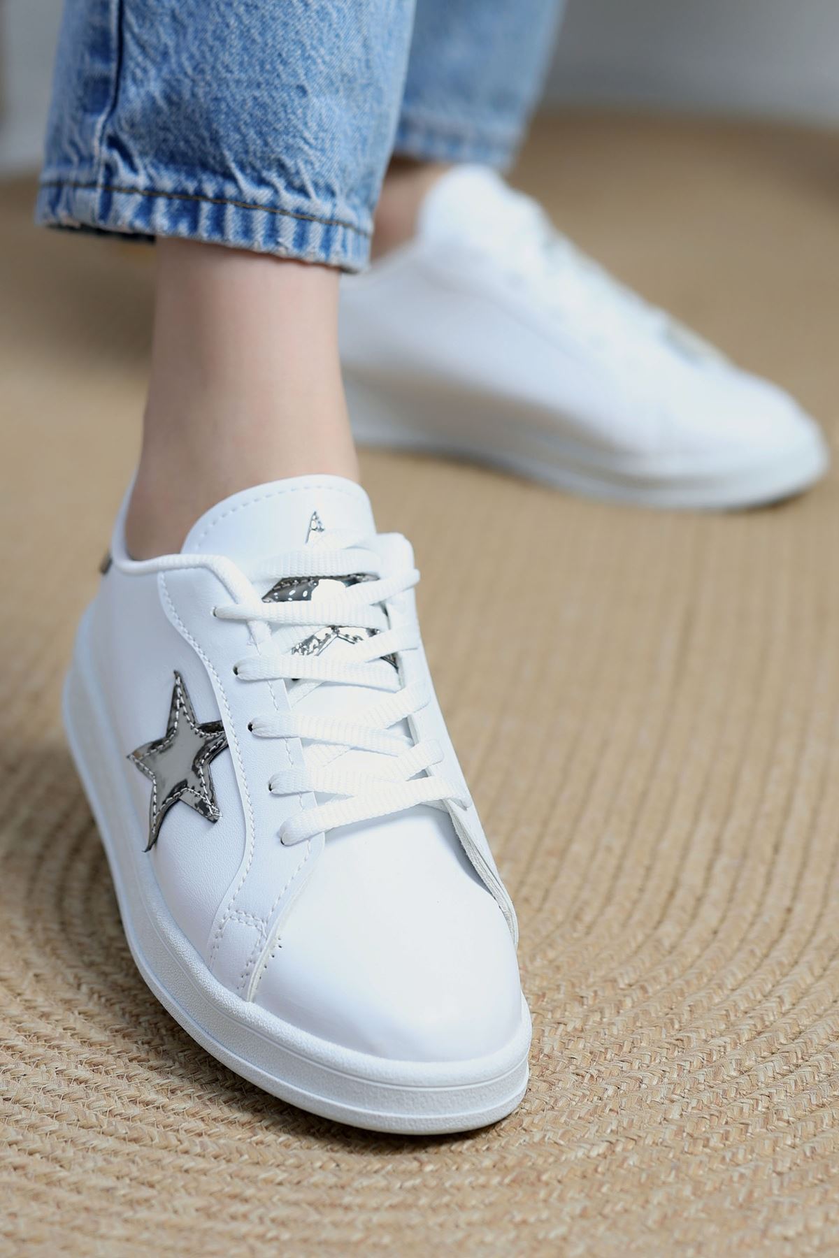 Yıldızlı Spor Ayakkabı Beyazgümüş - 31295.264.