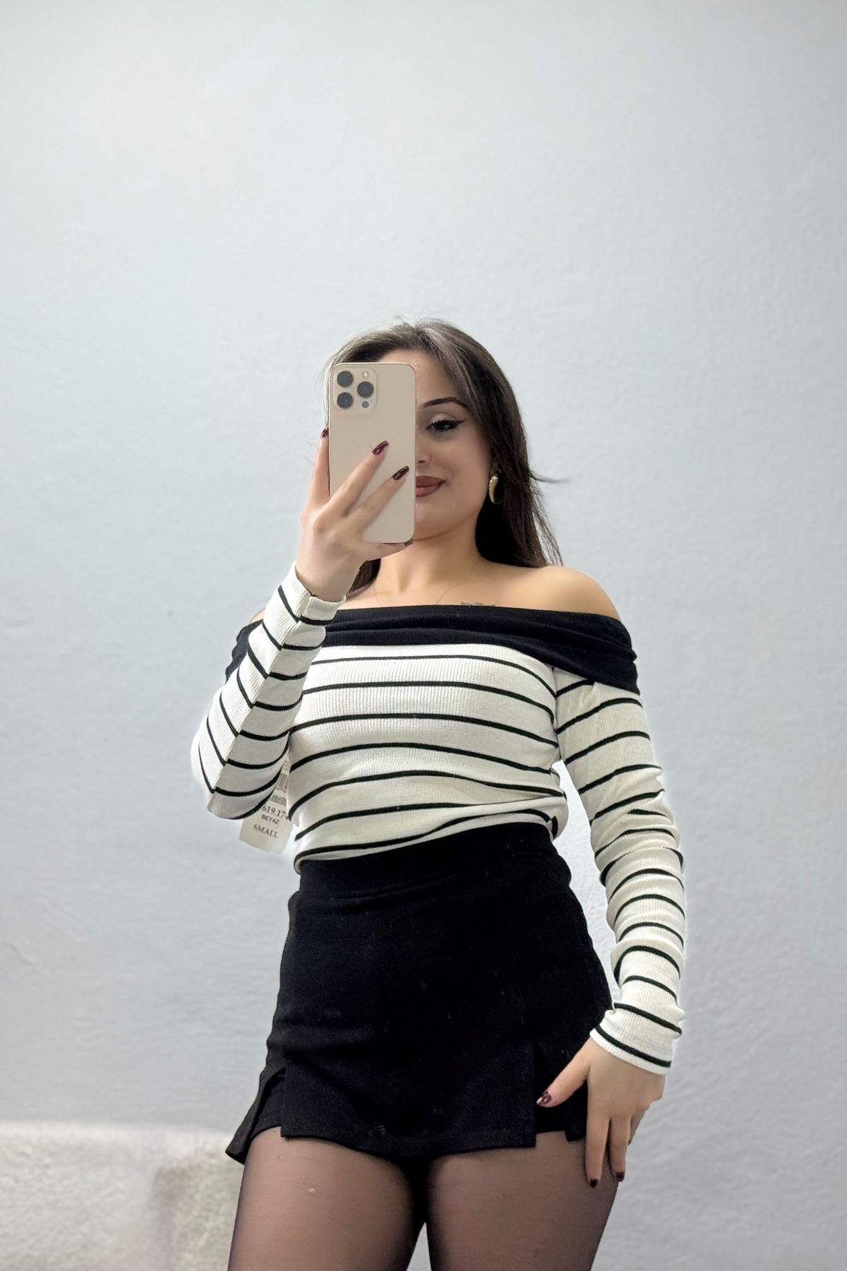 Çizgili Madonna Yaka Likralı Kaşkorse Bluz Beyaz - 42619.1748.