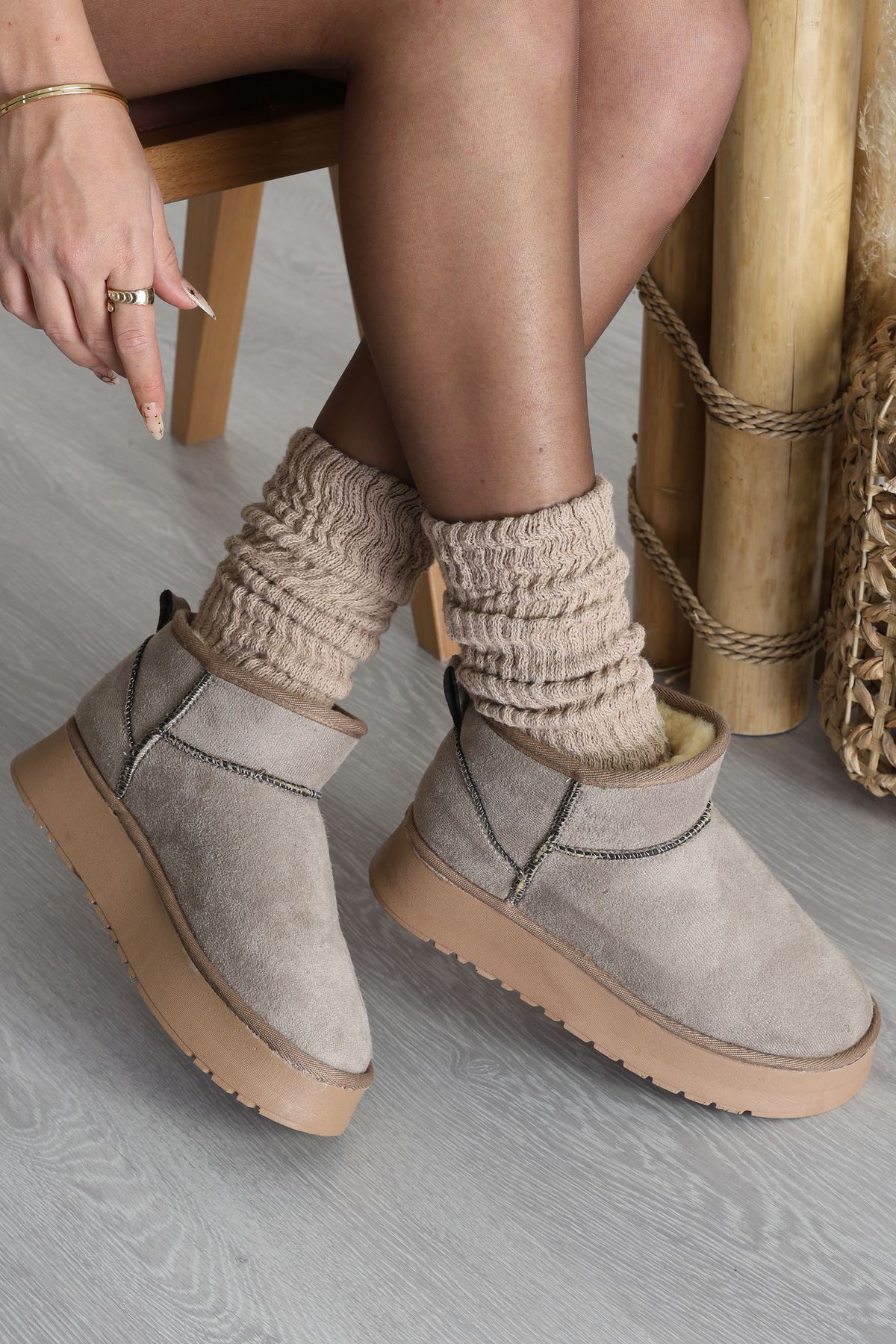 Kalın Taban Mini Boy Süet Bot Vizon - 31437.1932.