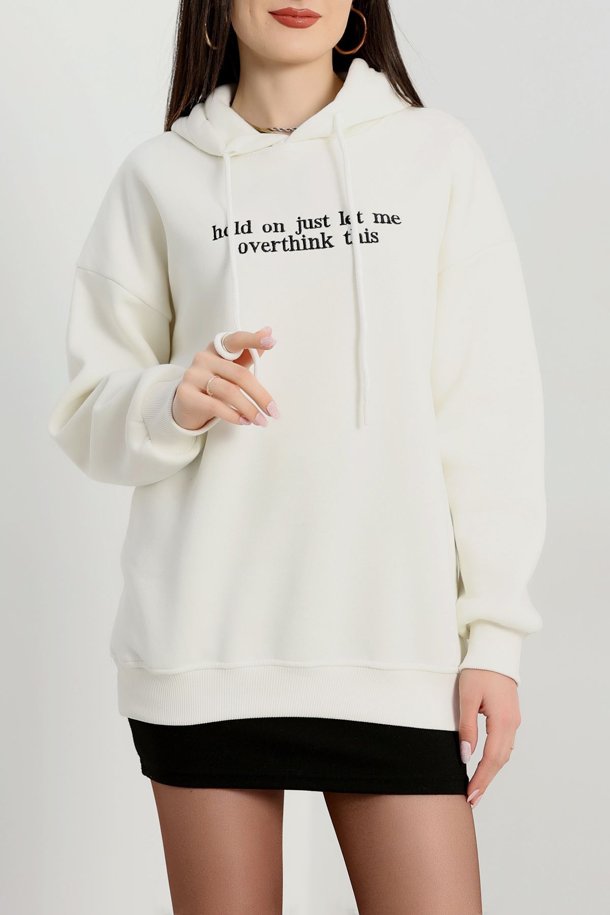 3 İplik Kapşonlu Nakışlı Sweat Beyazsiyah - 42221.1878.