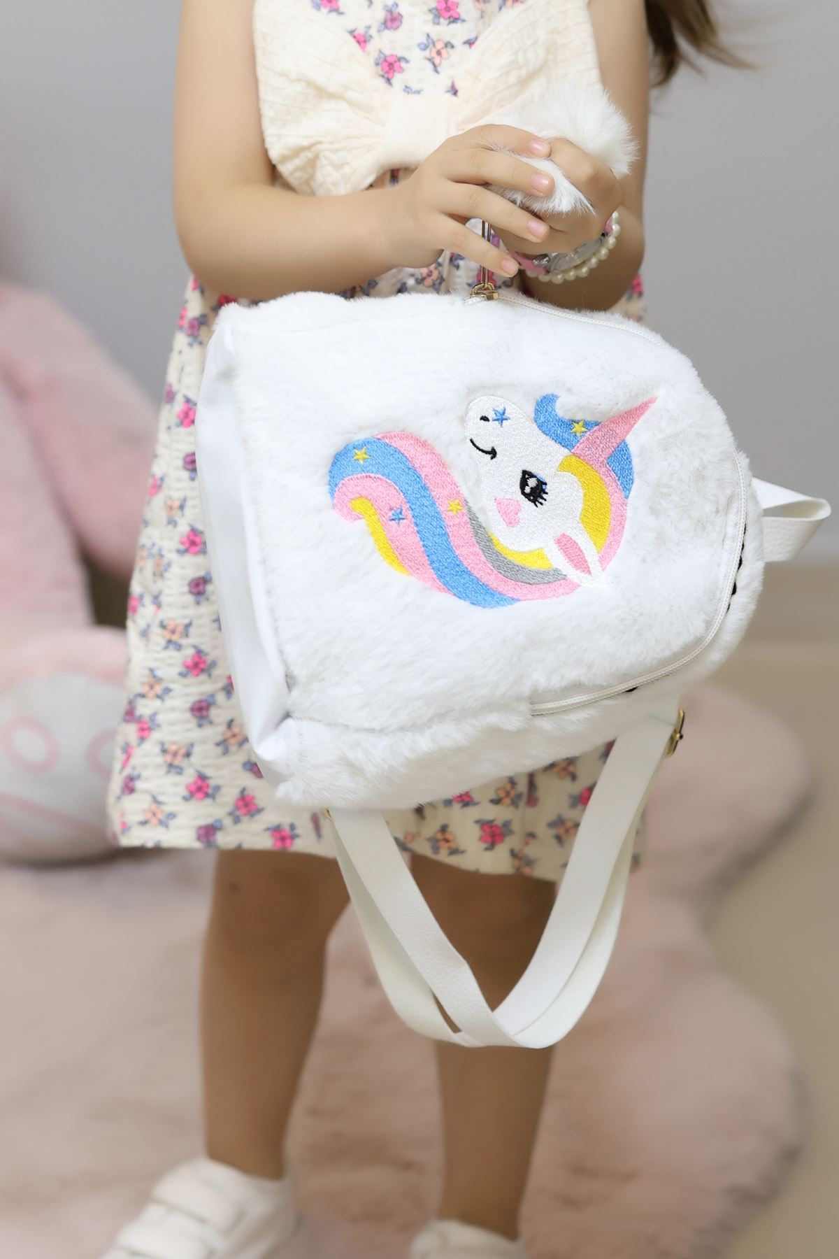 Çocuk Çantası Beyaz - 31122.1158.