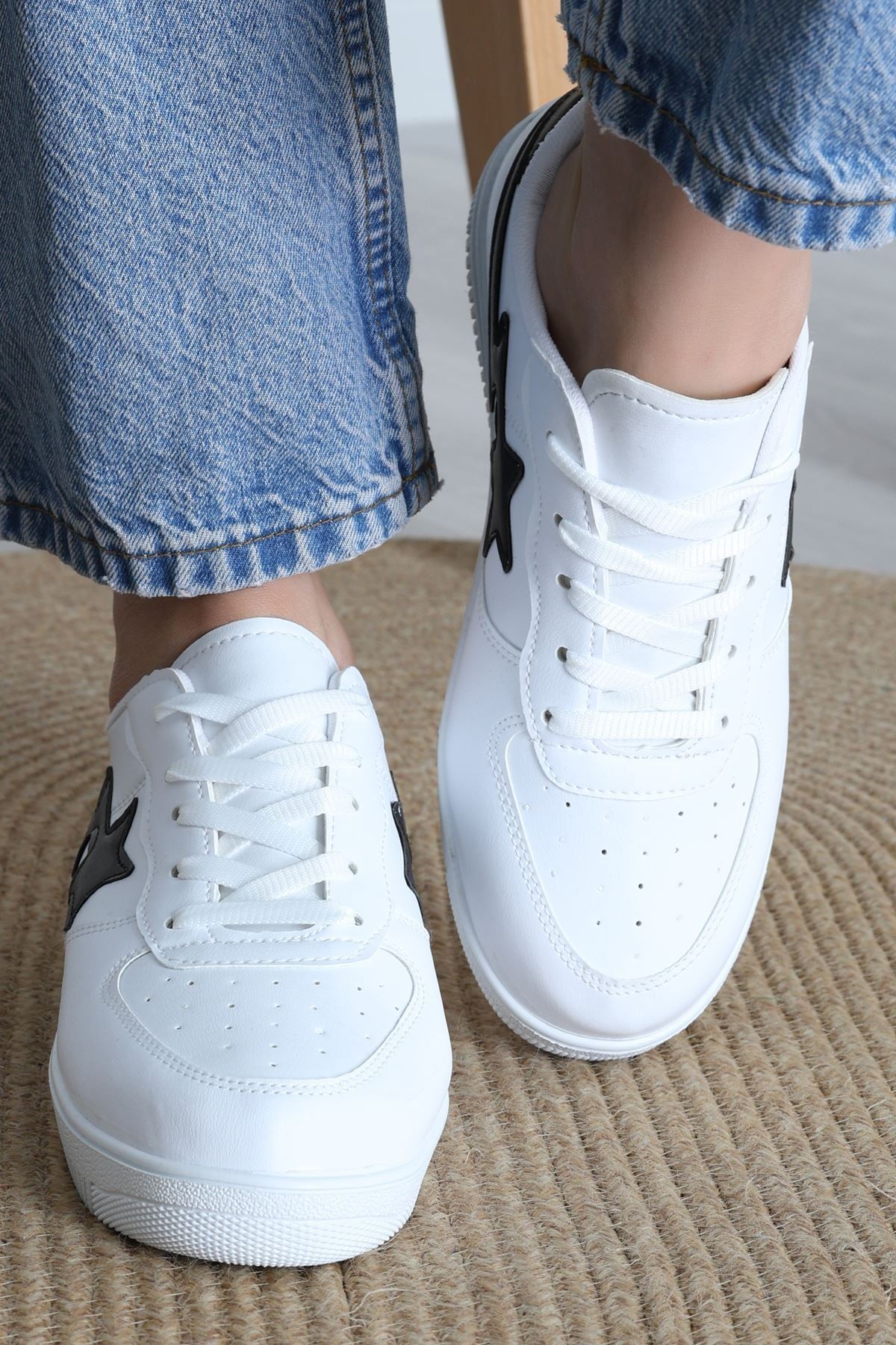 Günlük Ayakkabı Beyazsiyah - 12149.264.