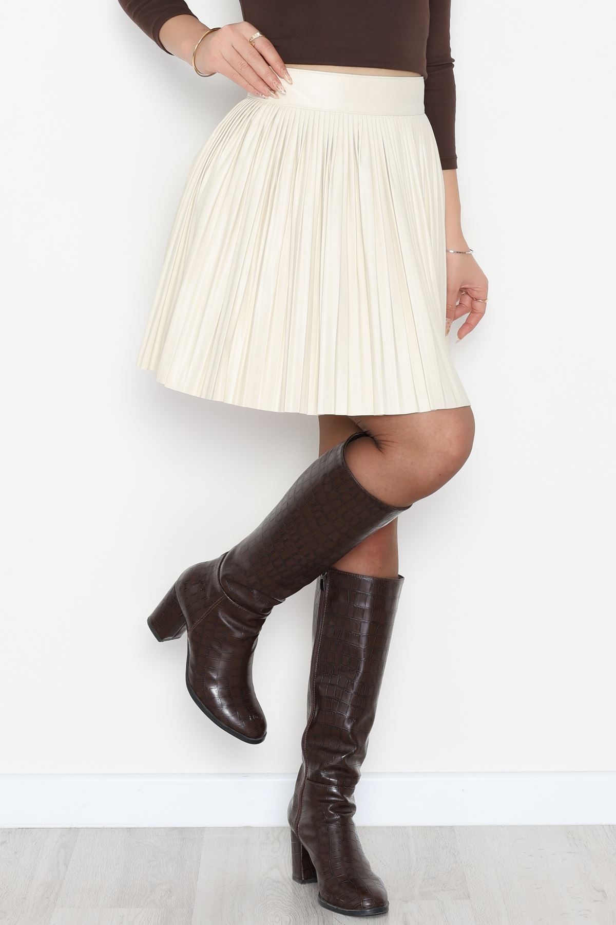 Pu Deri Piliseli Etek Krem - 51097.1779.