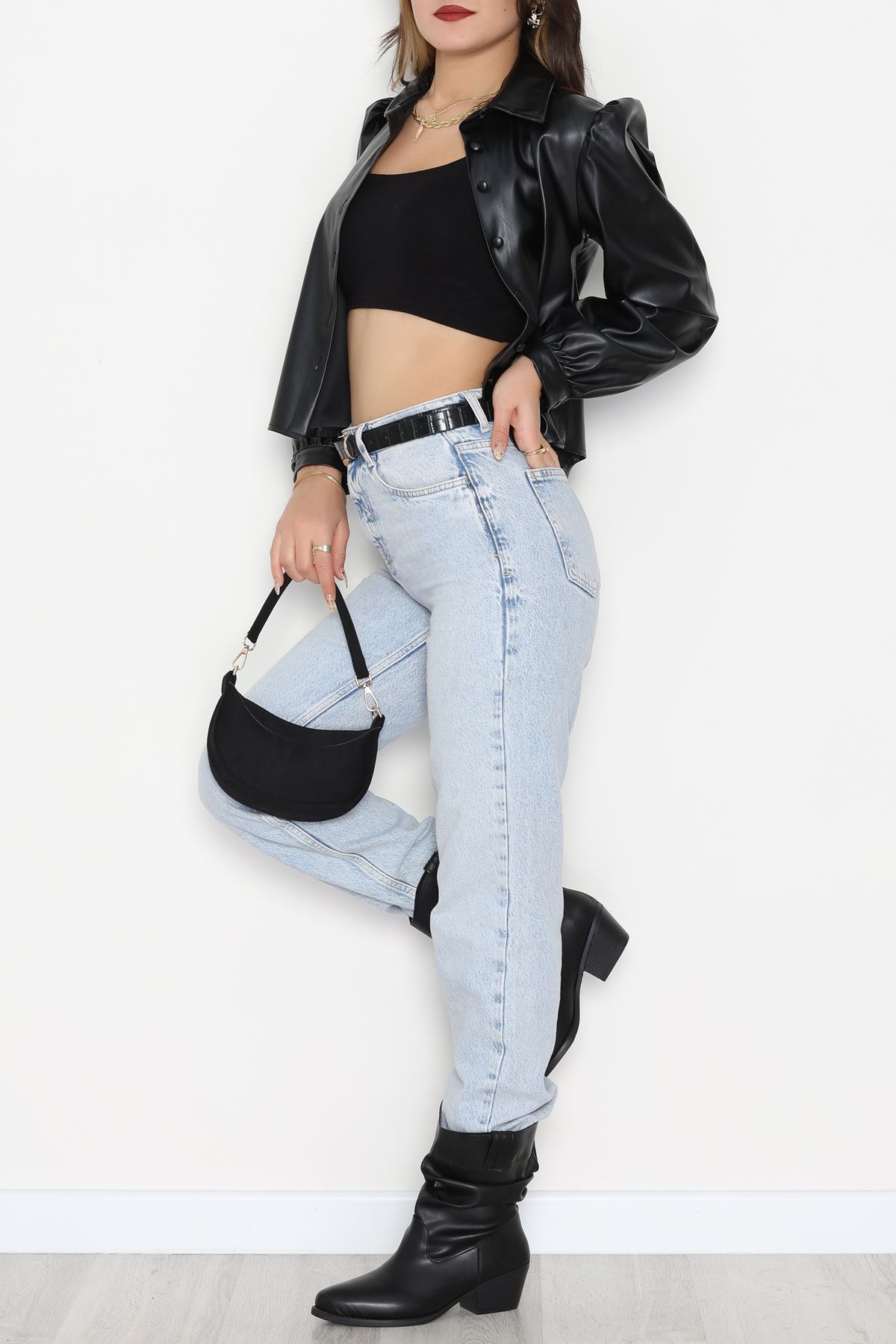 Deri Düğmeli Gömlek Siyah - 51076.Pu.