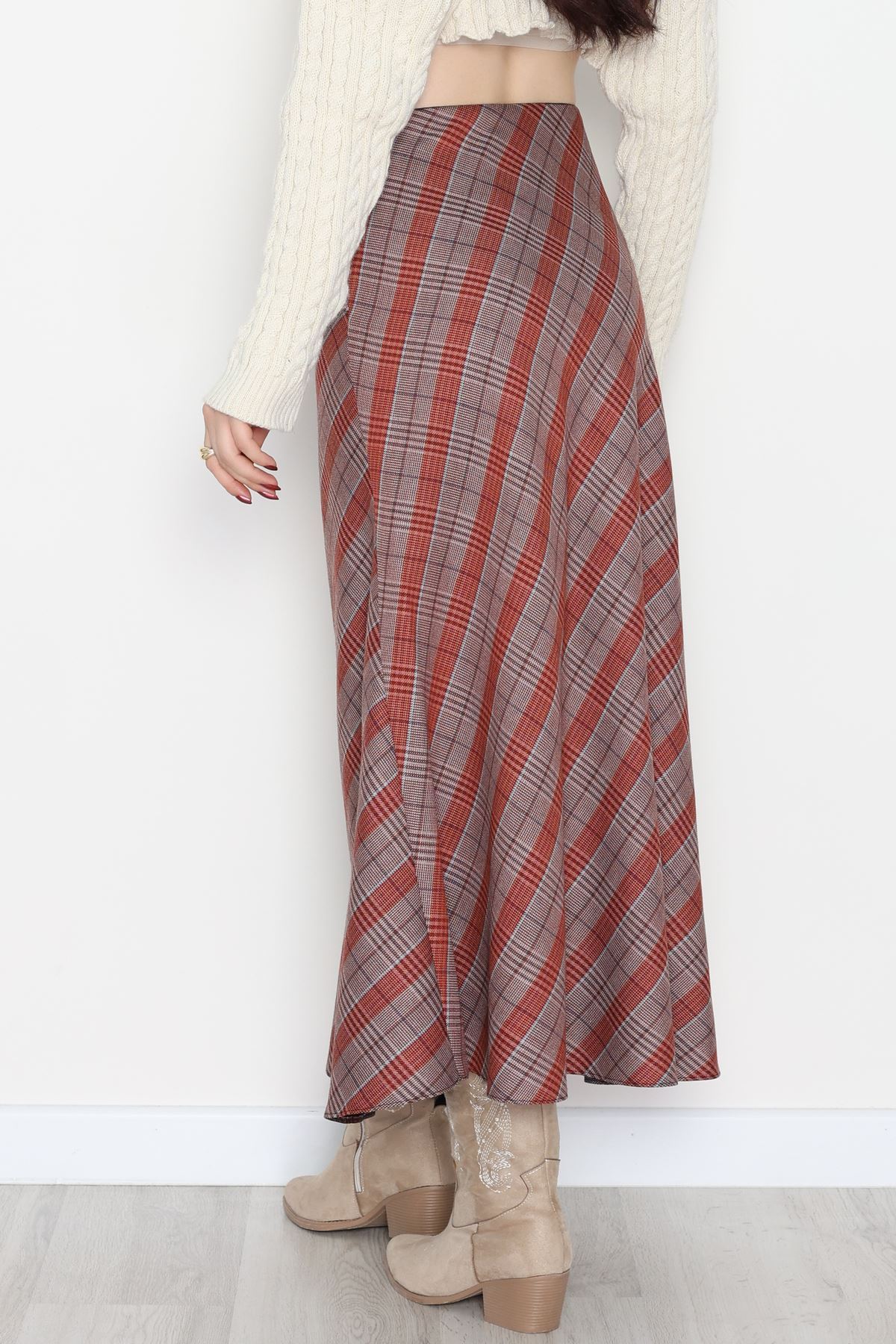 Desenli Çan Etek Kiremit - 51020.1779.