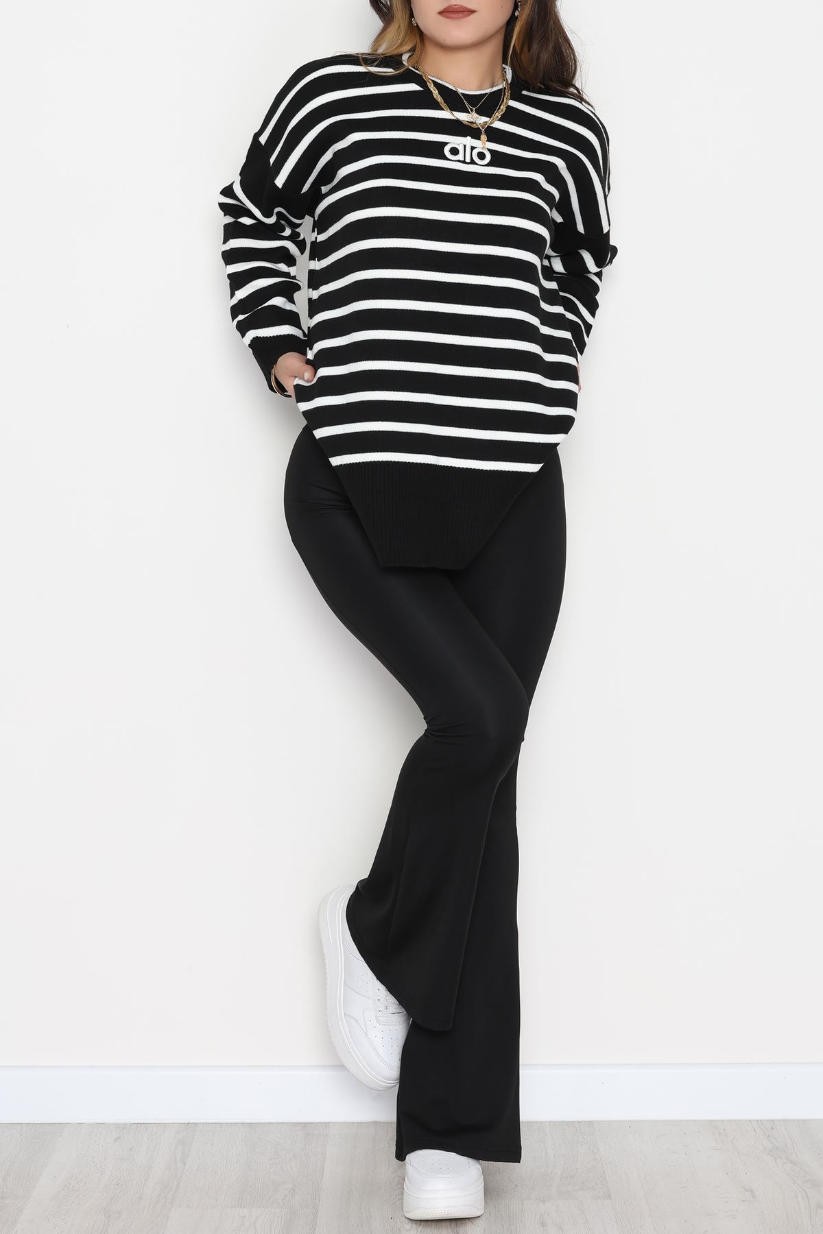 Çizgili Nakışlı Triko Tunik Siyah - 4041.1247.