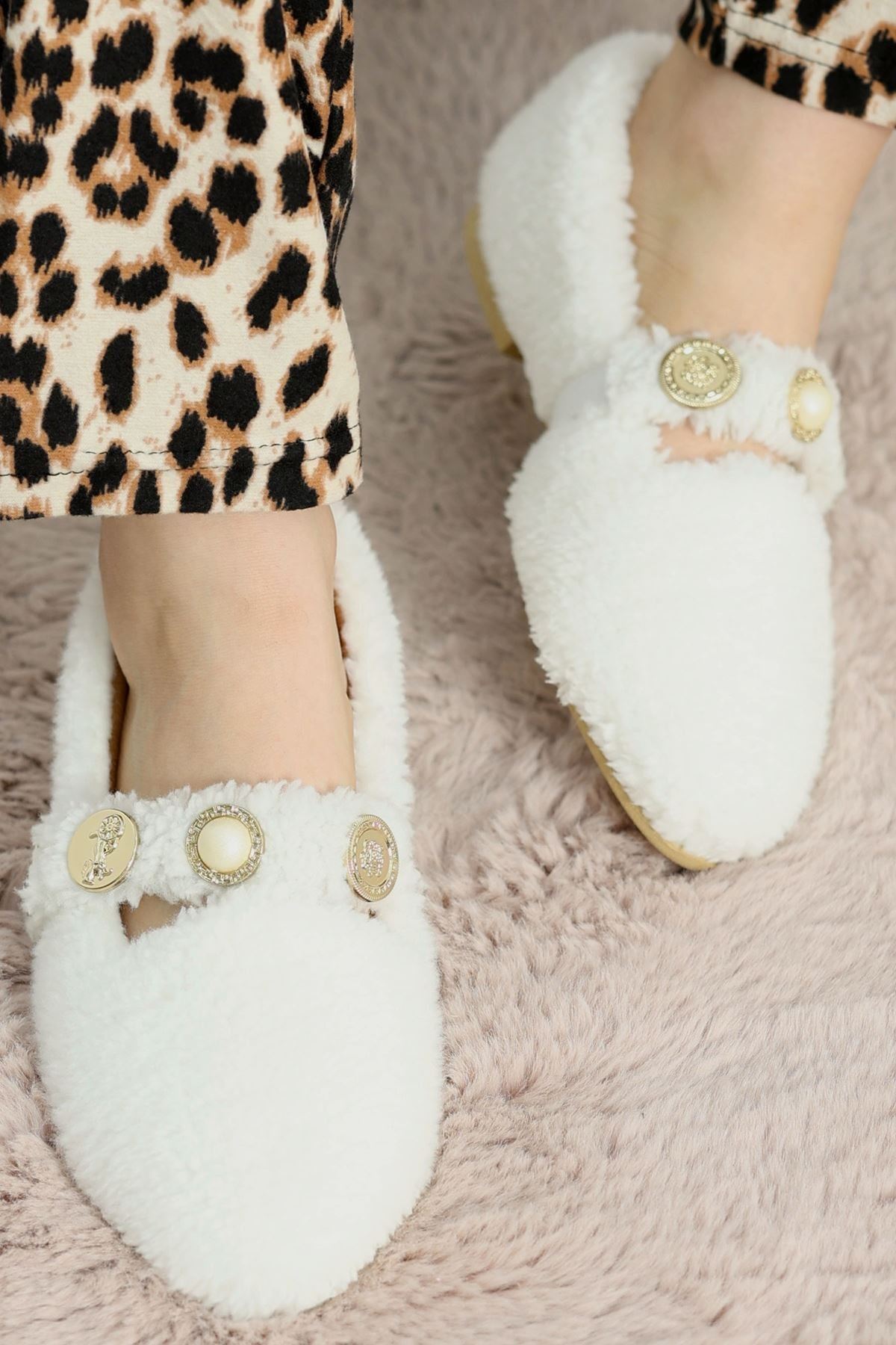 Teddy Ev Babeti Beyaz - 1600.1846.