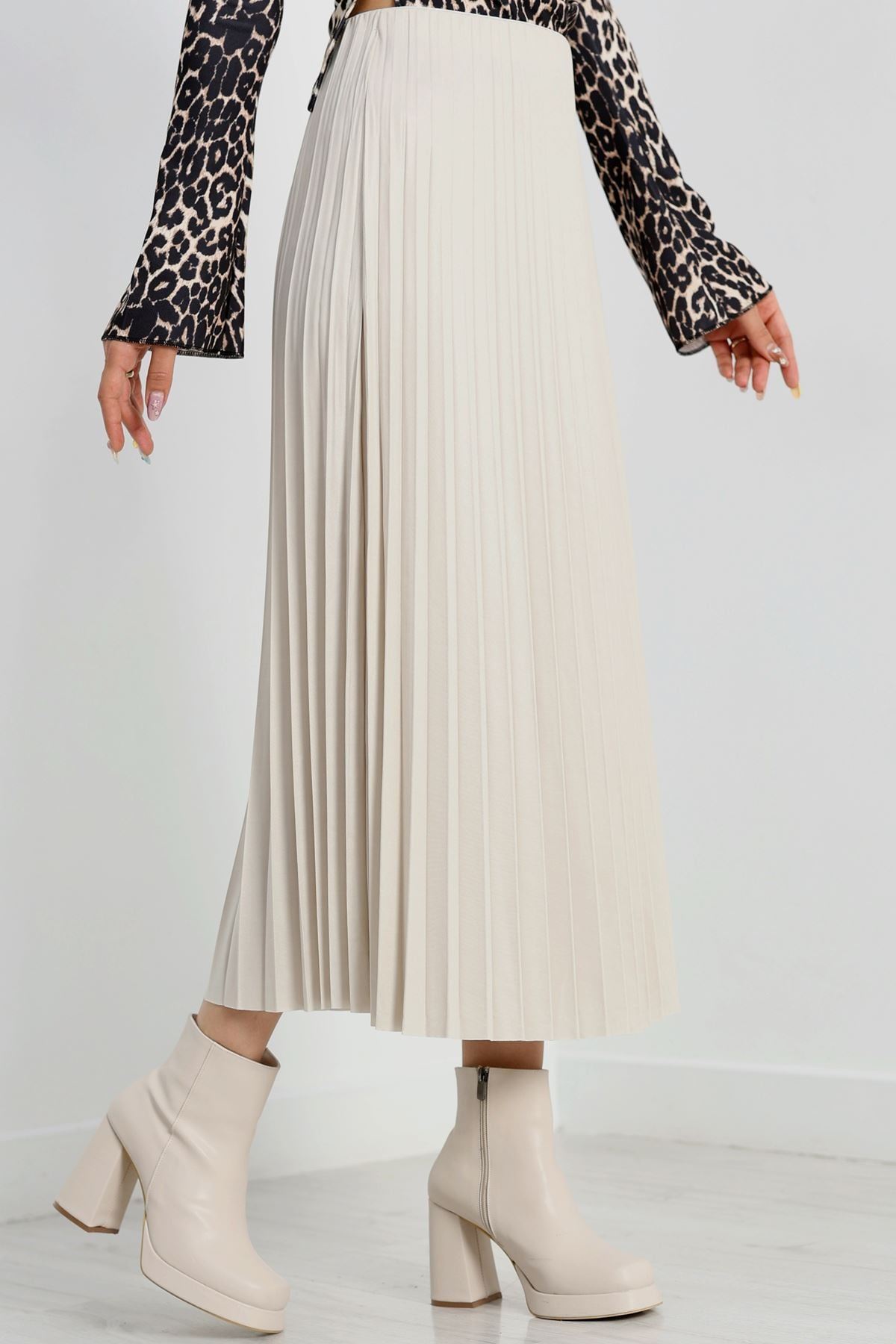 Pileli Etek Taş - 50650.2036.