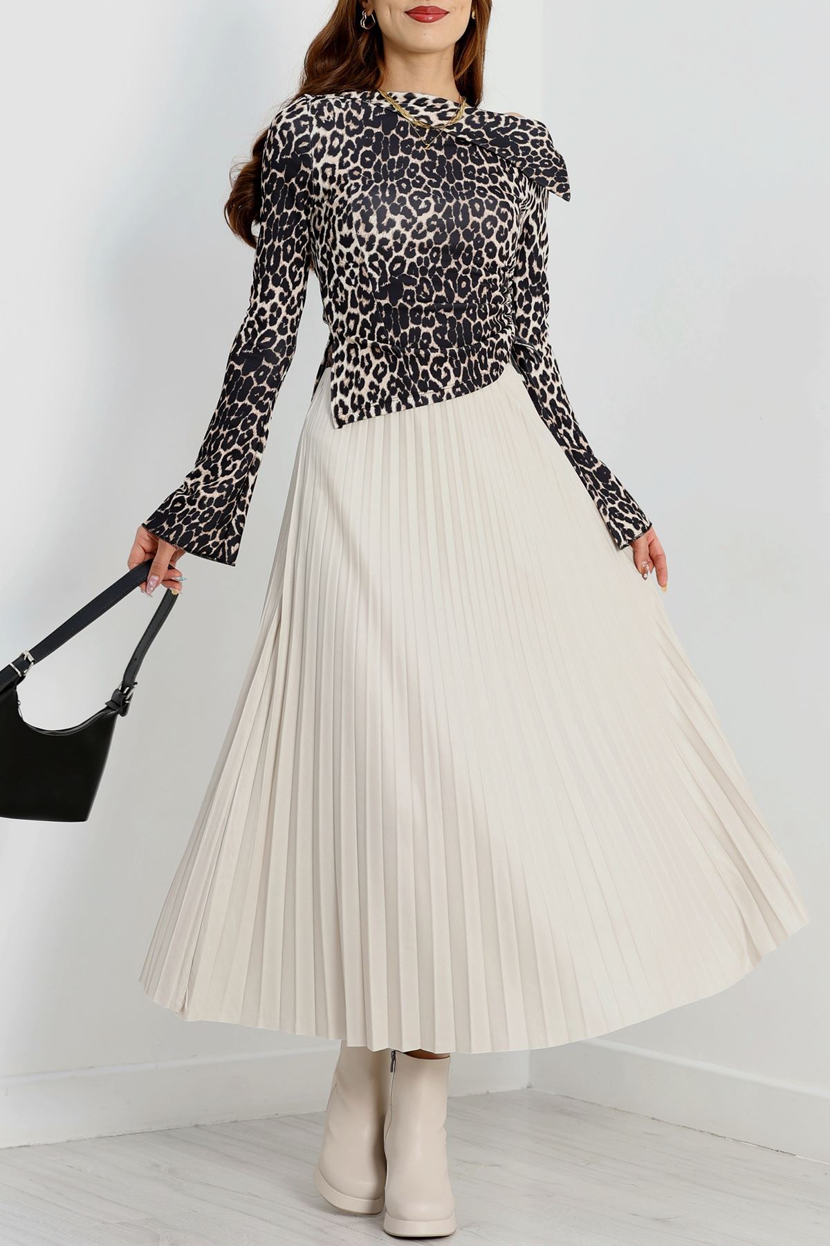 Pileli Etek Taş - 50650.2036.