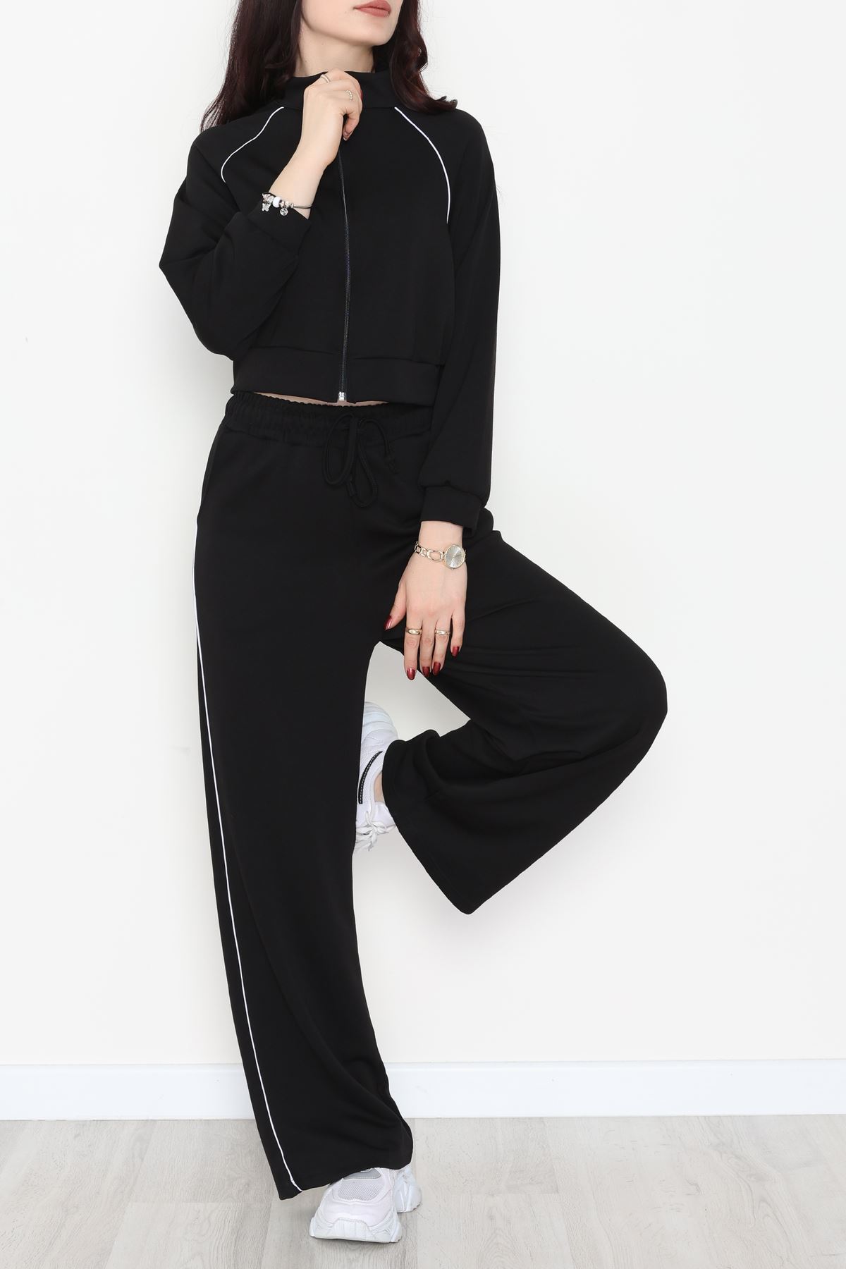 Biyeli Crop Eşofman Takımı Siyah - 4130.1247.