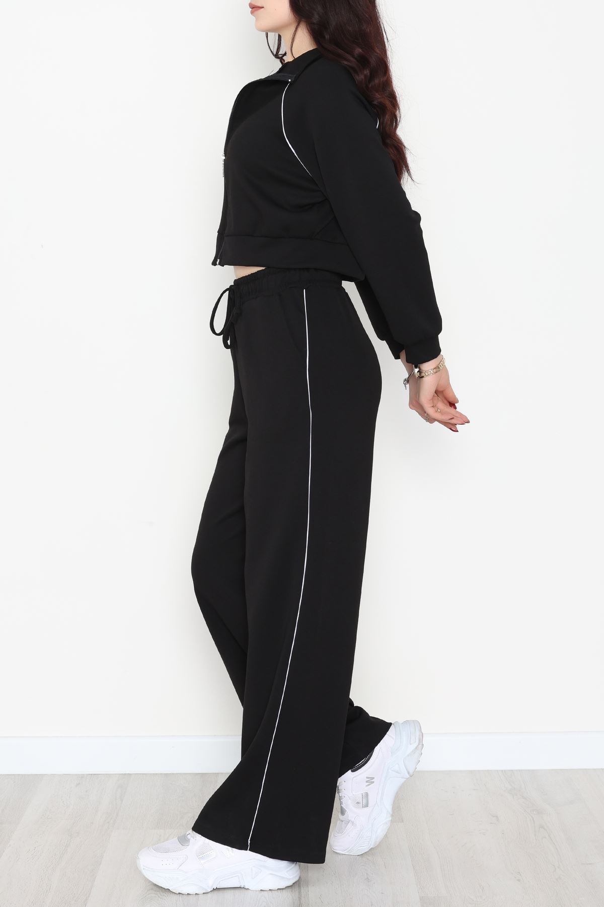 Biyeli Crop Eşofman Takımı Siyah - 4130.1247.