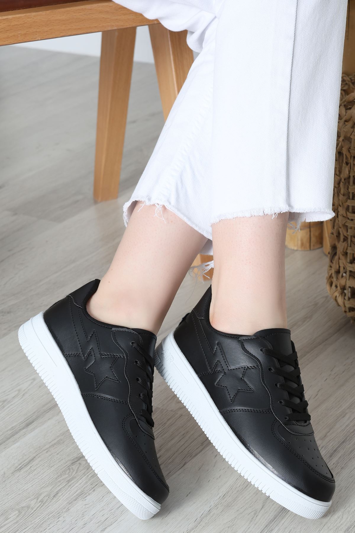 Günlük Ayakkabı Siyahbeyaz1 - 12149.264.
