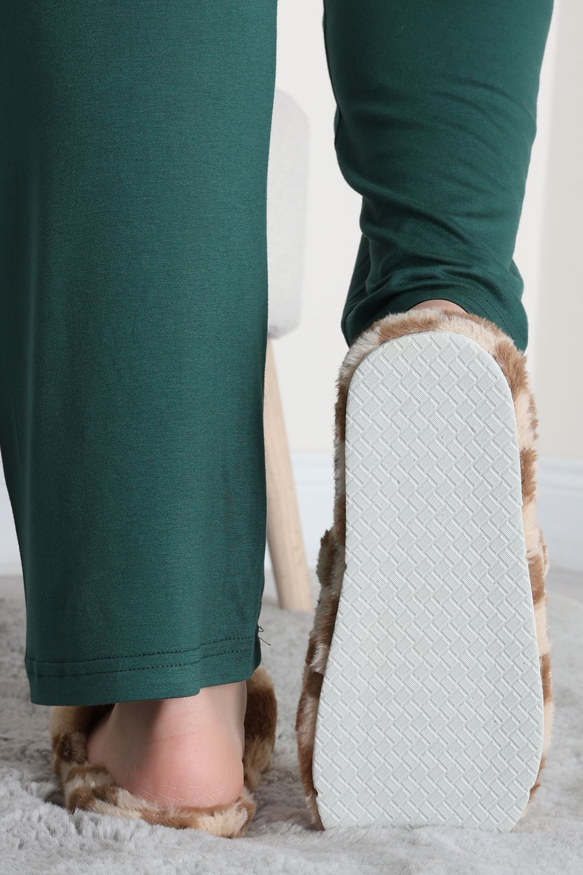 Peluş Ev Terliği Kahve - 31427.264.