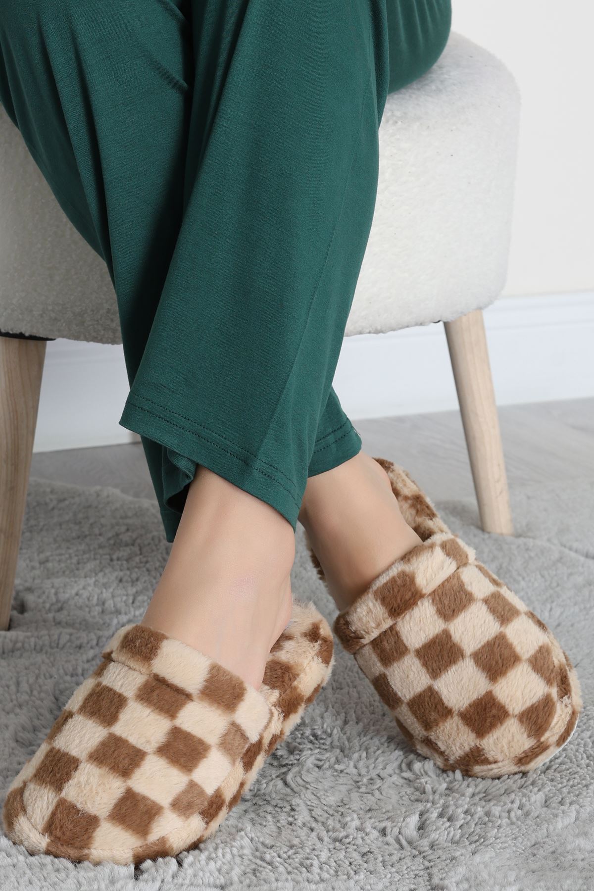 Peluş Ev Terliği Kahve - 31427.264.