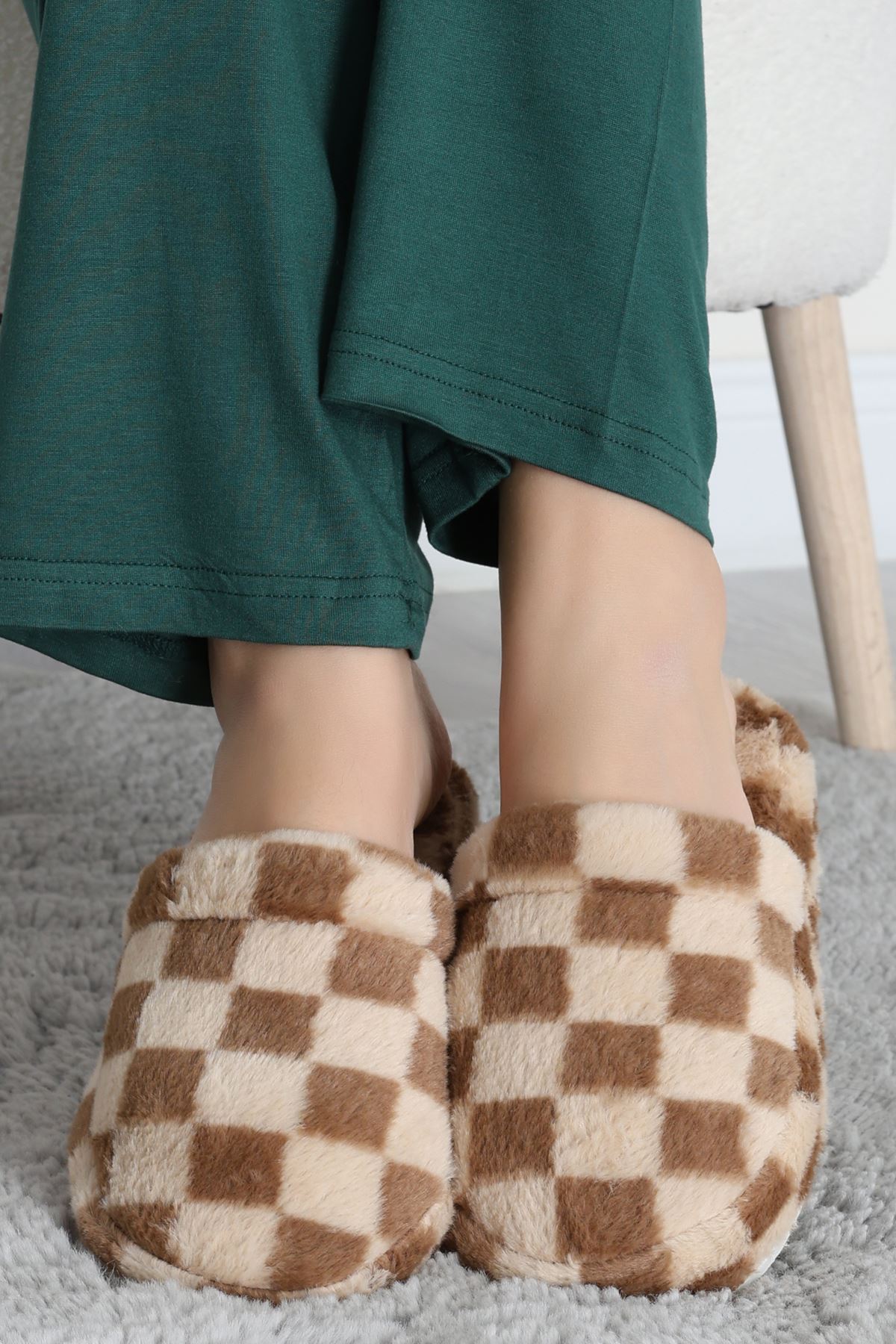 Peluş Ev Terliği Kahve - 31427.264.