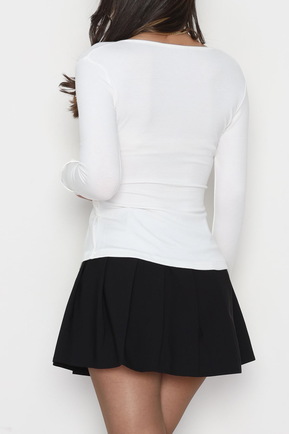 Buzzy Kumaş V Yaka Tokalı Bluz Ekru - 1061.2119.