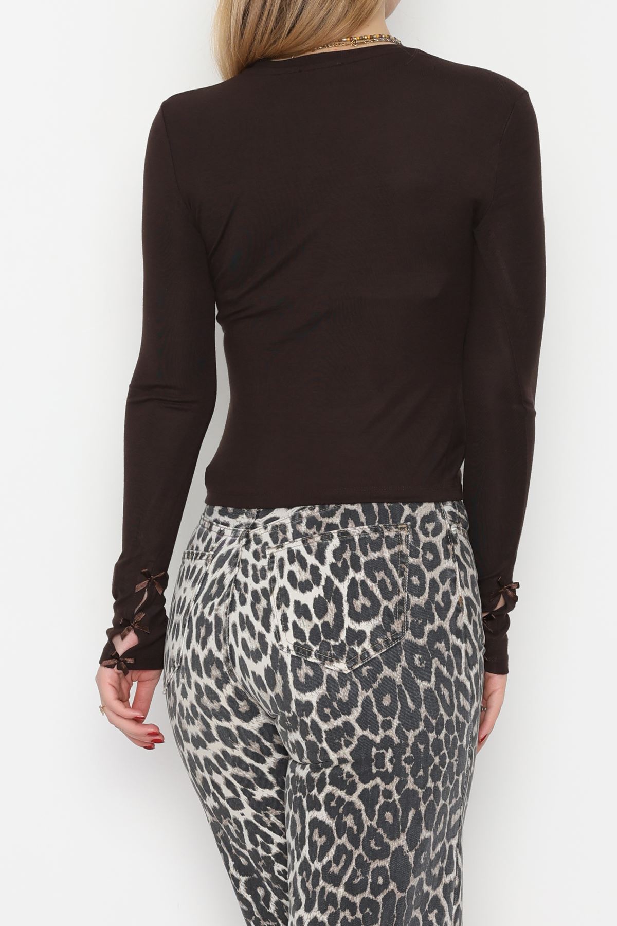 Bisiklet Yaka Kolu Fiyonklu Bluz Kahve - 1045.2119.