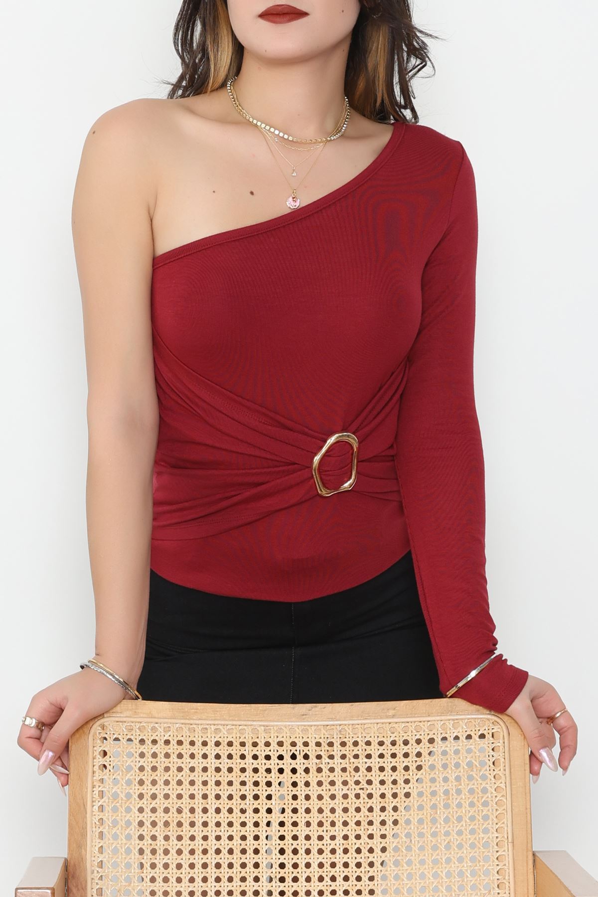 Buzzy Kumaş Tek Omuz Toka Detaylı Bluz Bordo - 1011.2119.