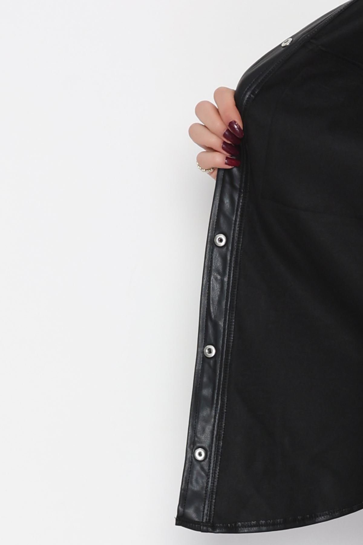 Zra Deri Cep Detaylı Düğmeli Gömlek Siyah - 51085.1779.