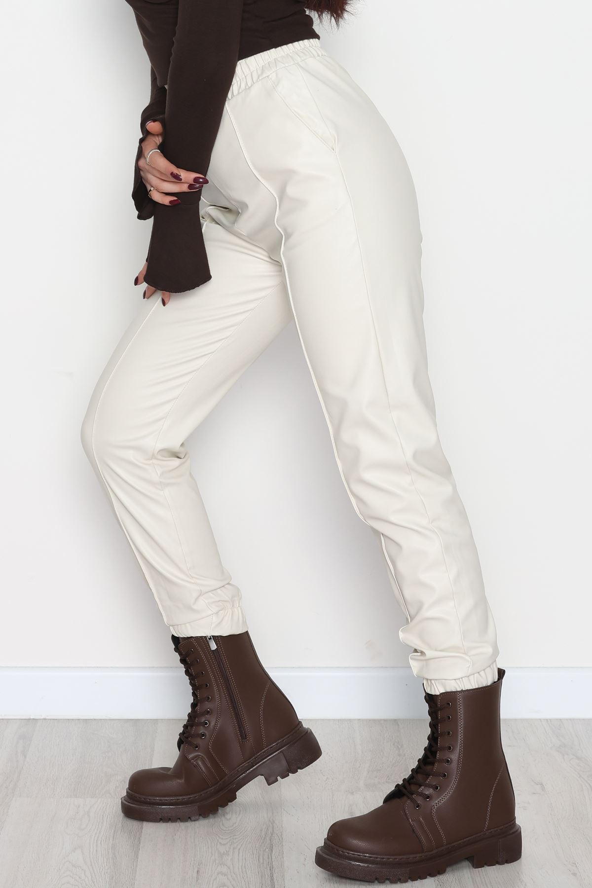 Önü Çımalı Jogger Pantolon Taş - 51210.1779.