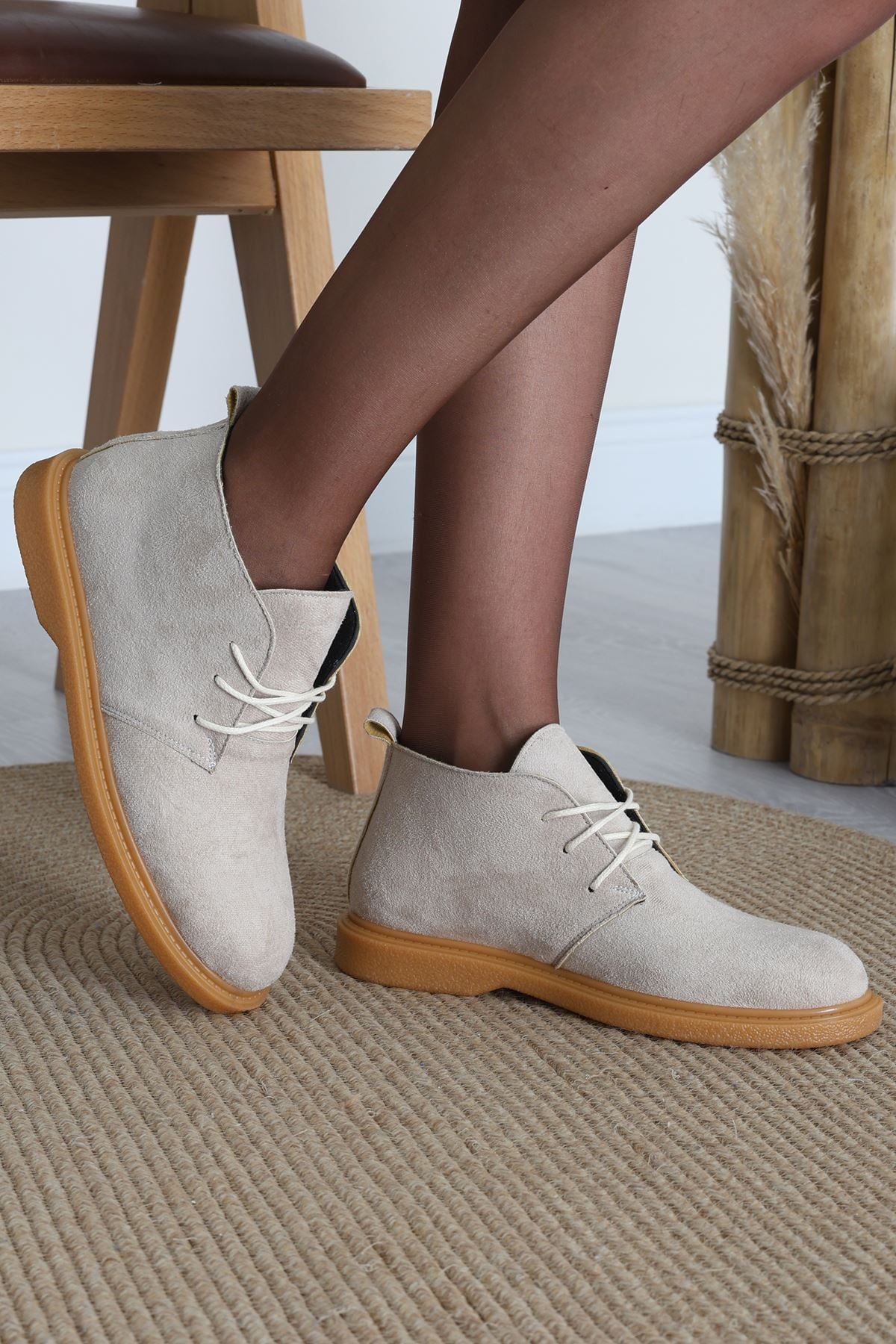 Kadın Bot Süetkrem - 31434.1846.