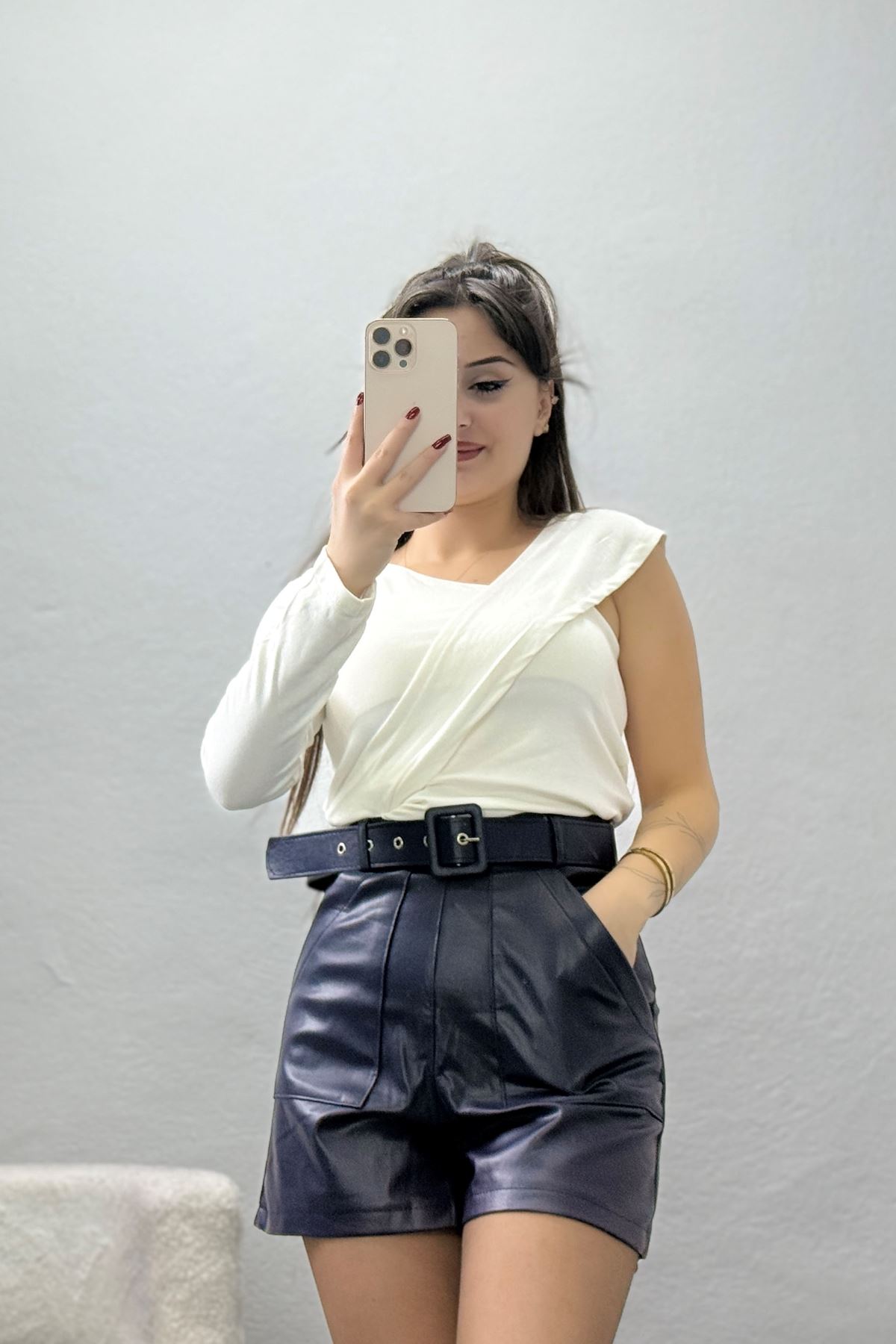 Tek Omuz Bluz Ekru - 1006.2119.