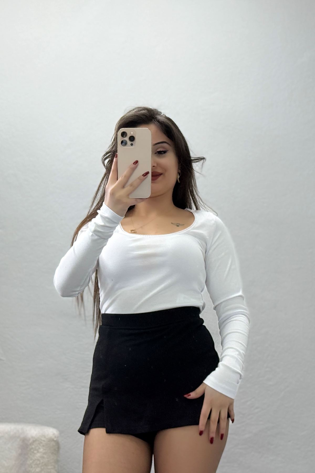 Ribana Kumaş U Yaka Dantel Detay Crop Body Beyaz - 21946.200.