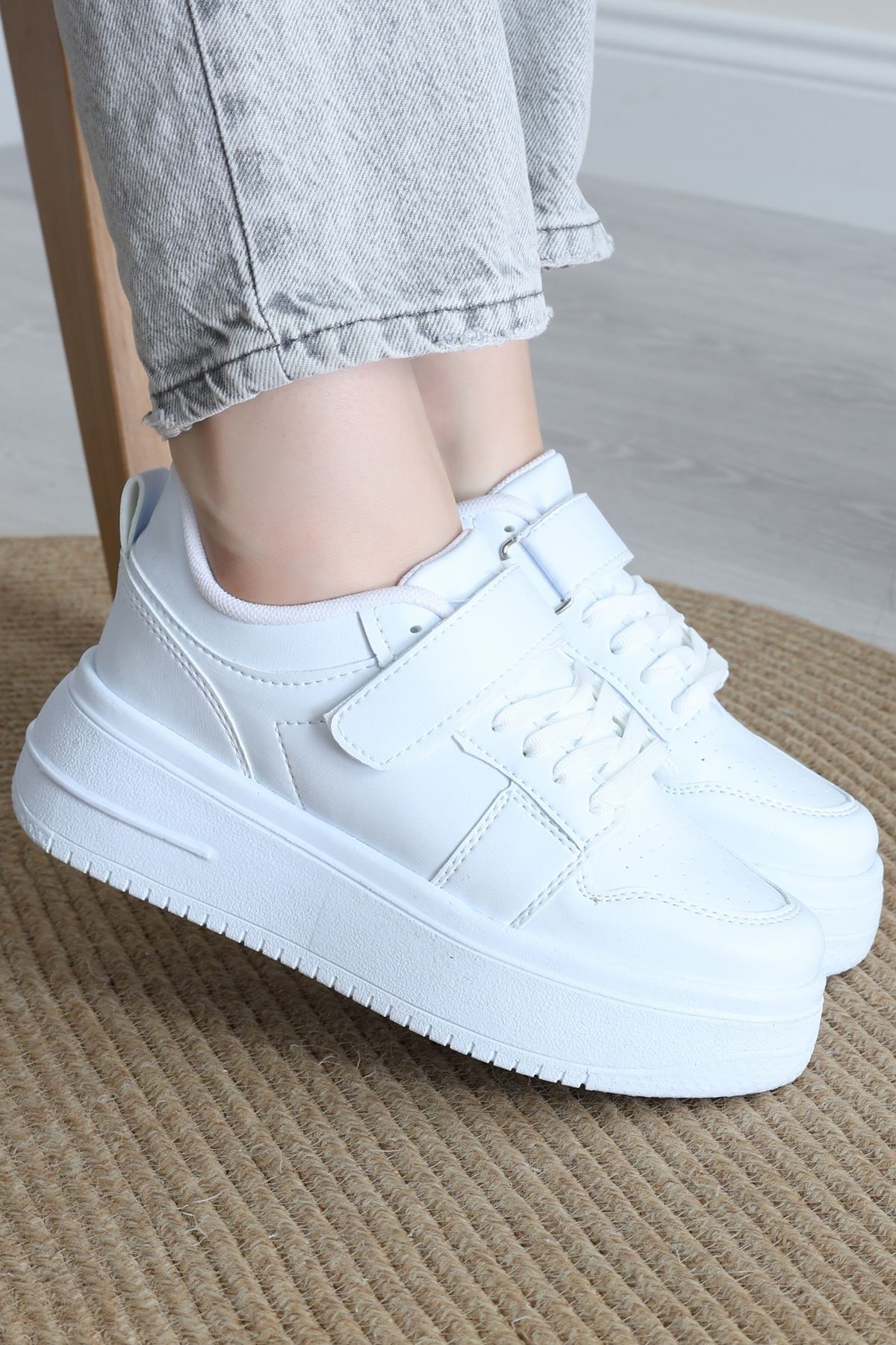 Günlük Spor Ayakkabı Beyaz - 42433.2082.