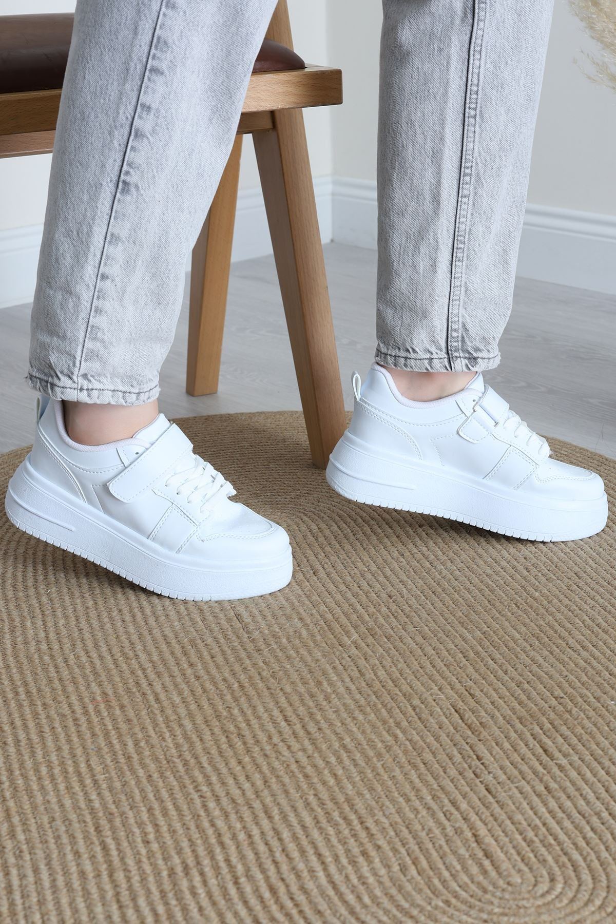 Günlük Spor Ayakkabı Beyaz - 42433.2082.