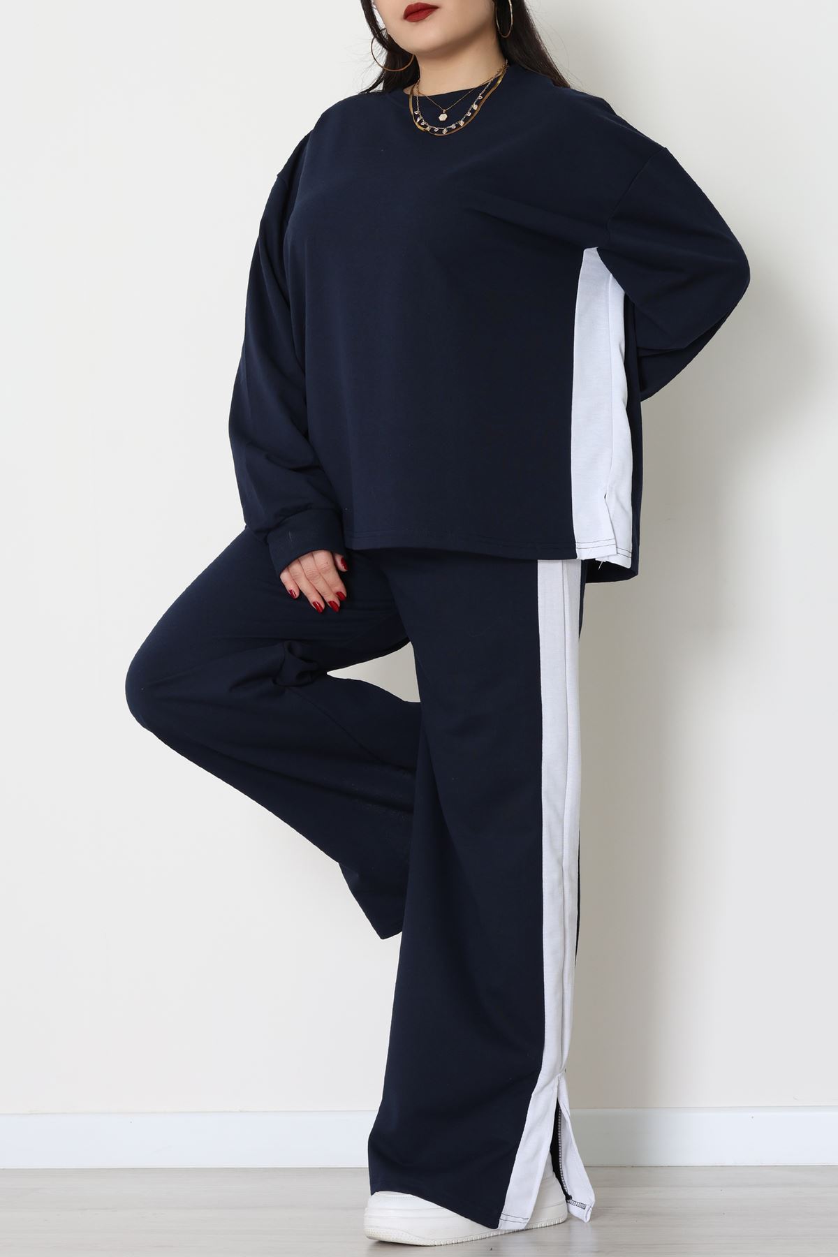 Şeritli 2 İplik Büyük Beden Eşofman Takımı Lacibeyaz - 52047.1857.