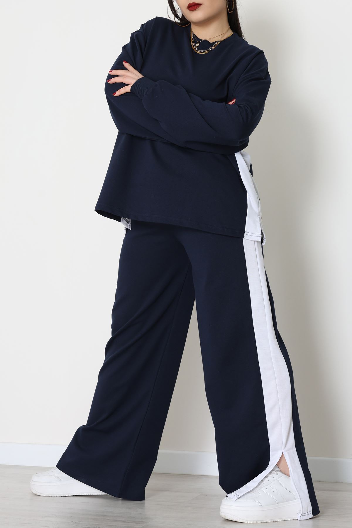 Şeritli 2 İplik Büyük Beden Eşofman Takımı Lacibeyaz - 52047.1857.