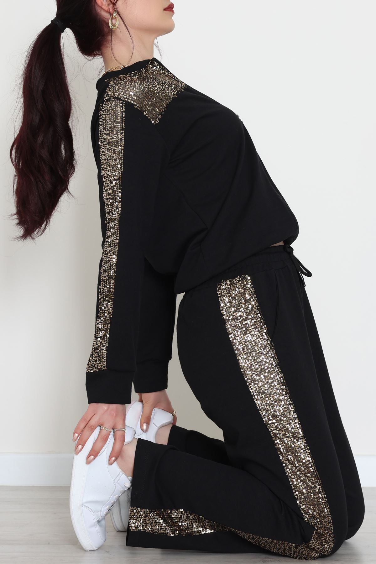 Pul Garnili 2 İplik Eşofman Takımı Siyahgold - 52109.1567.