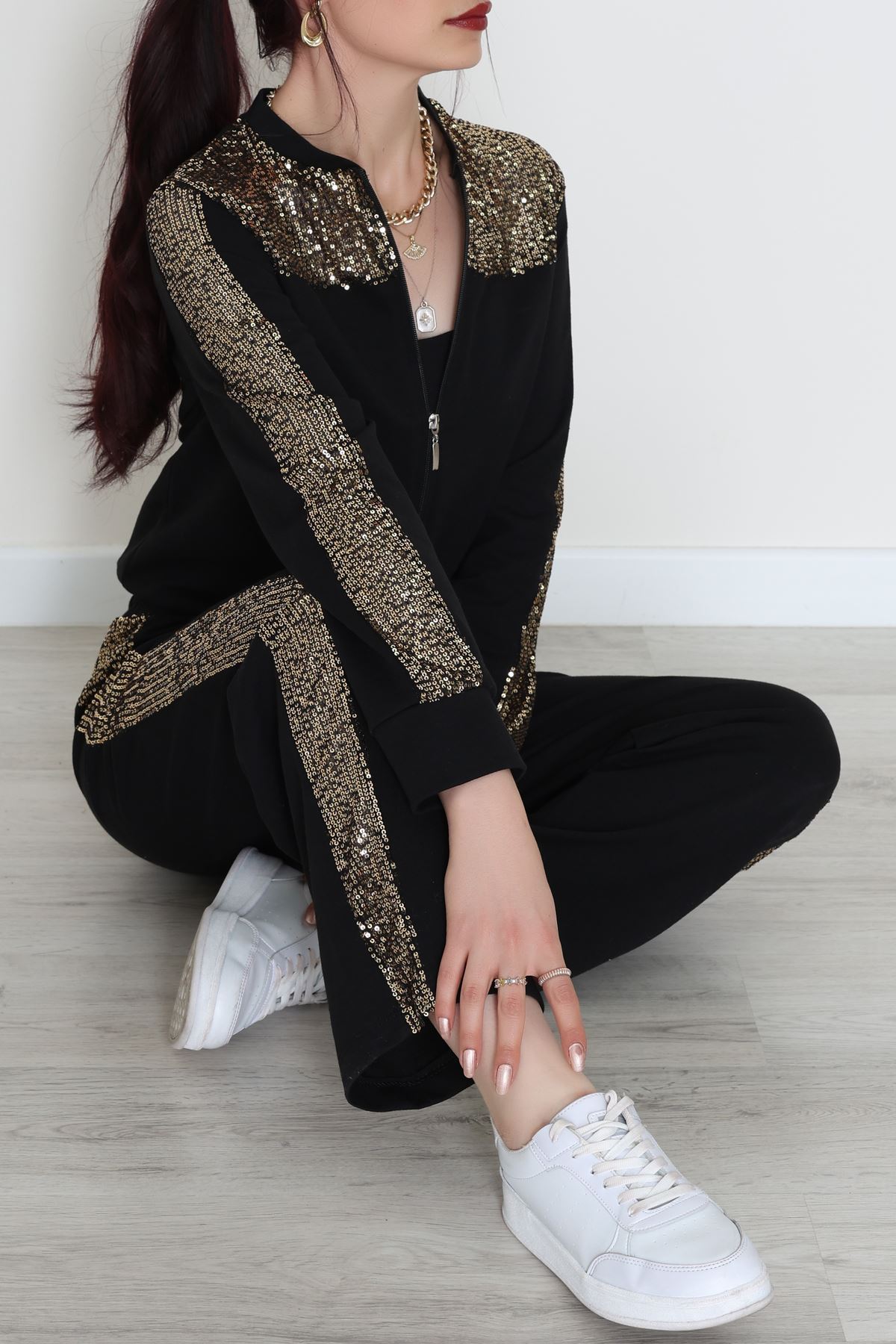 Pul Garnili 2 İplik Eşofman Takımı Siyahgold - 52109.1567.