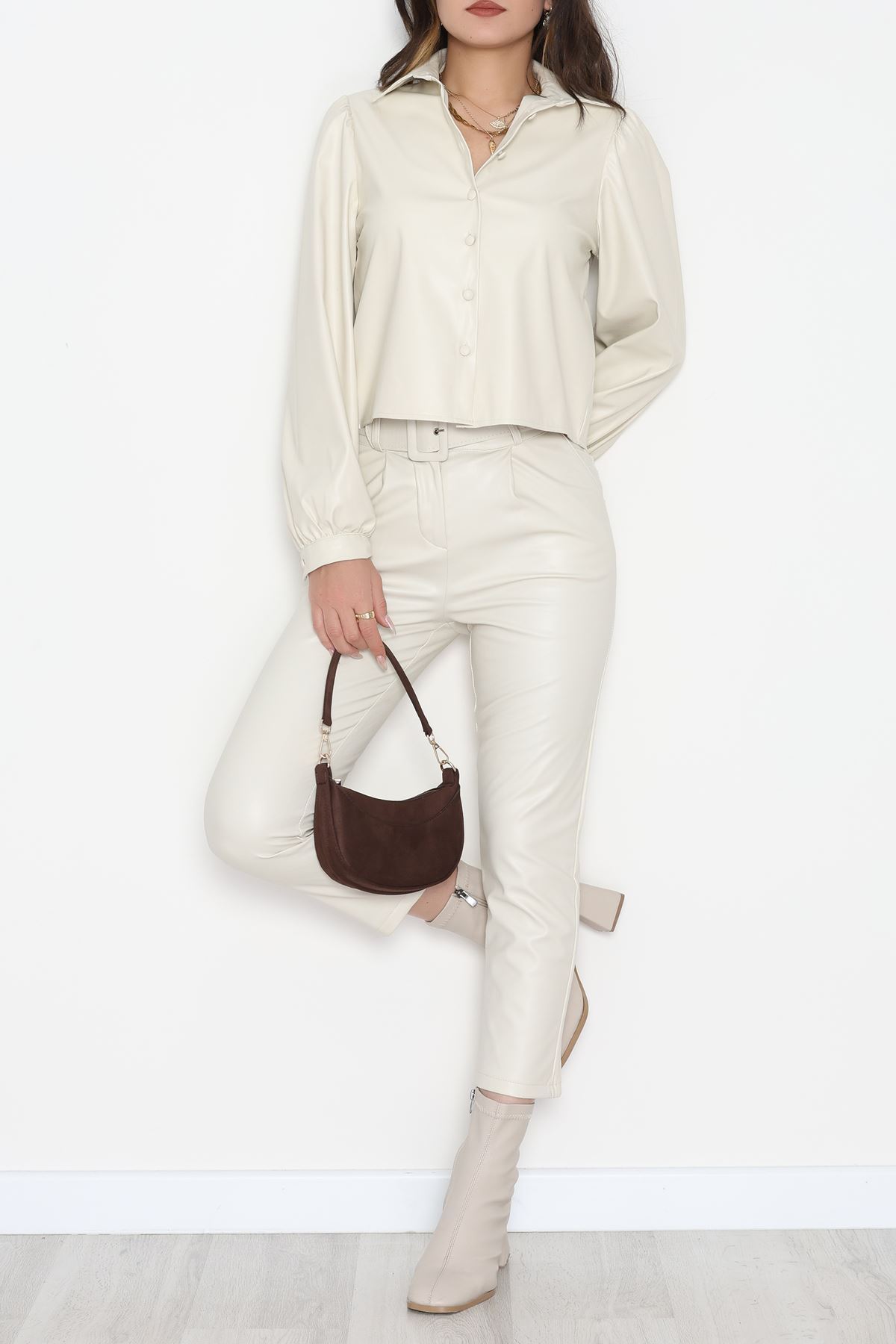 Deri Düğmeli Gömlek Taş - 51076.1779.