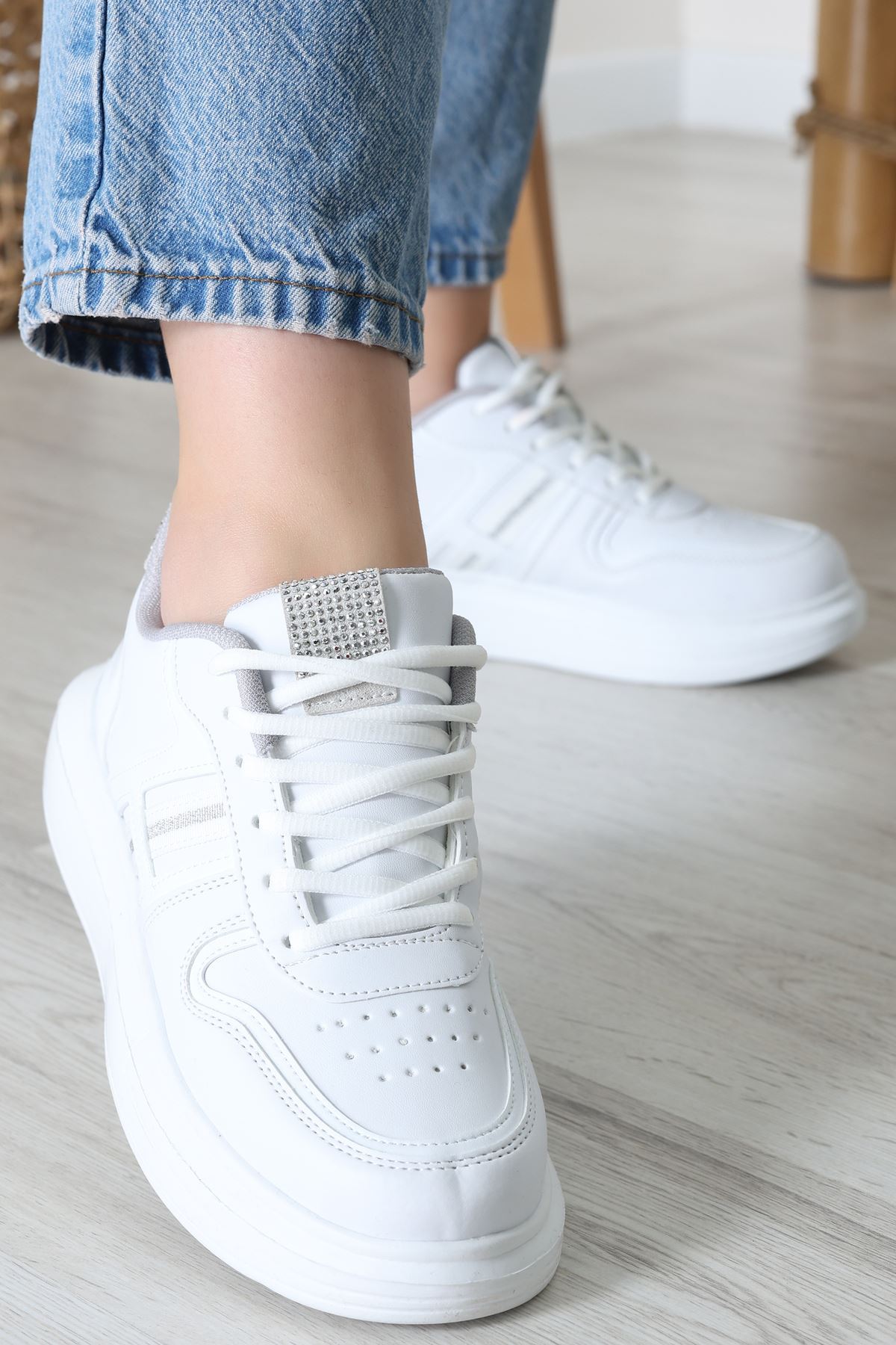Kalın Taban Günlük Ayakkabı Beyaz - 31758.264.