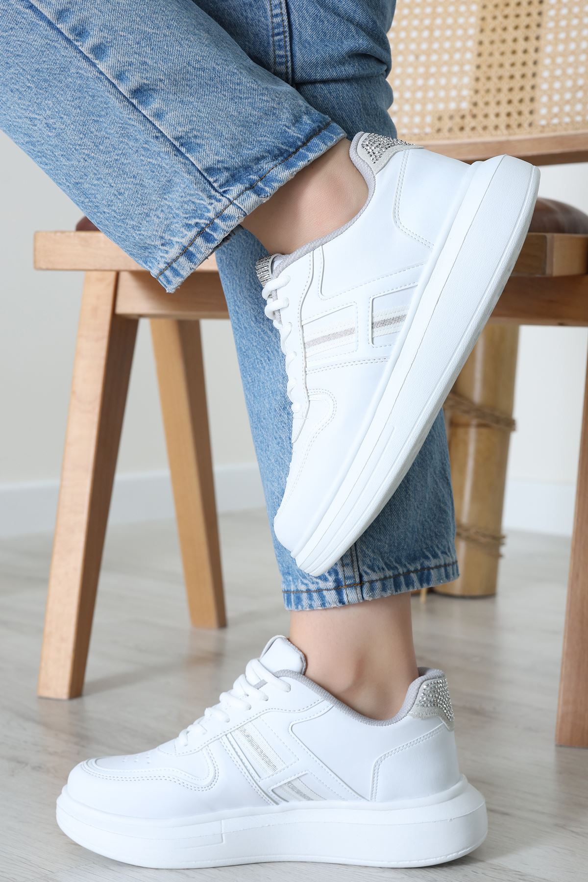 Kalın Taban Günlük Ayakkabı Beyaz - 31758.264.