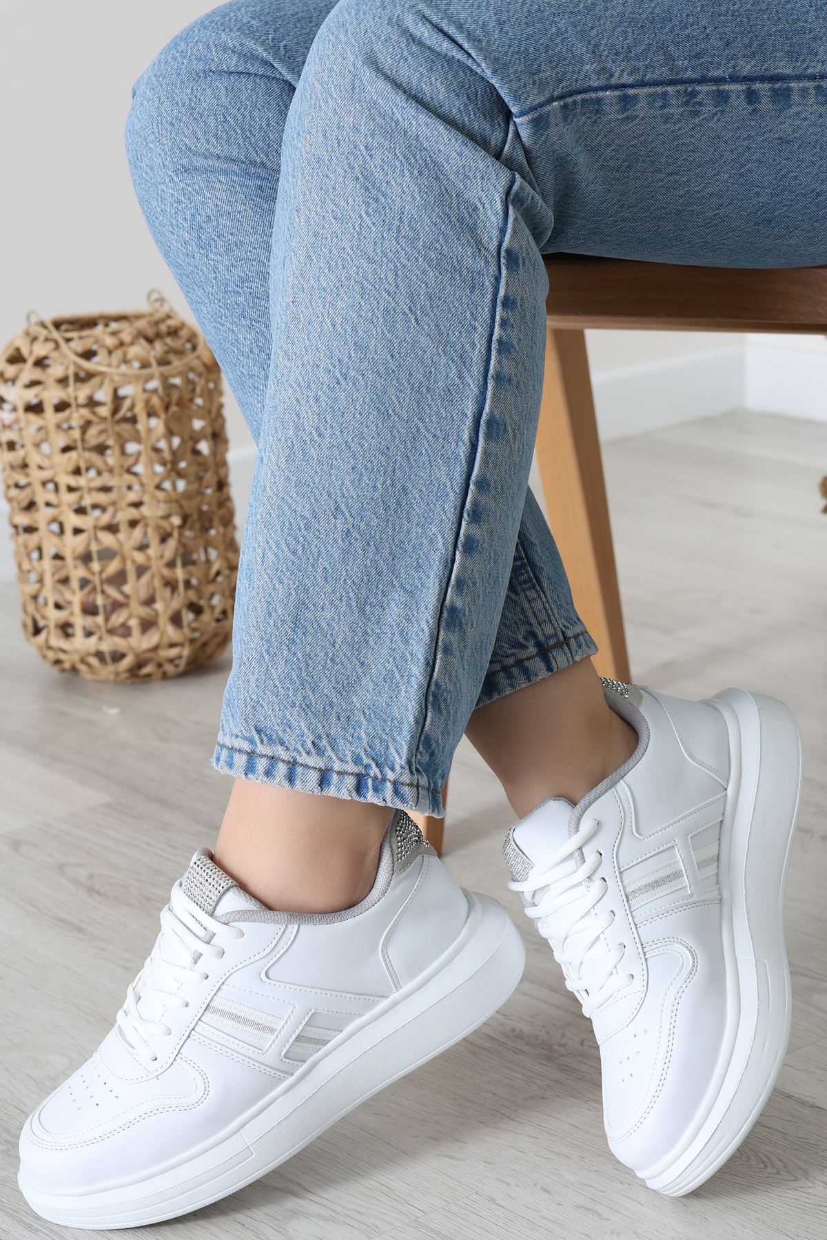 Kalın Taban Günlük Ayakkabı Beyaz - 31758.264.