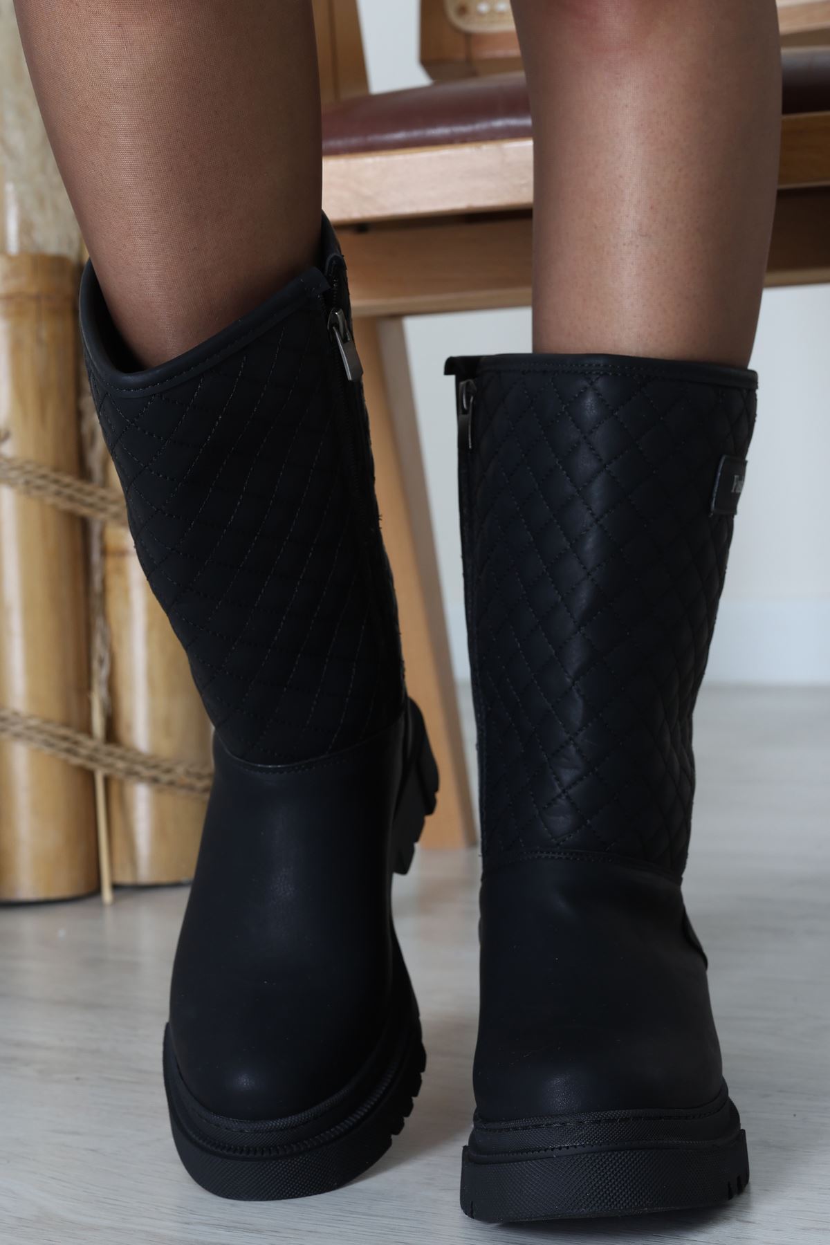 Kapitone Desenli Çizme Siyah - 31743.264.