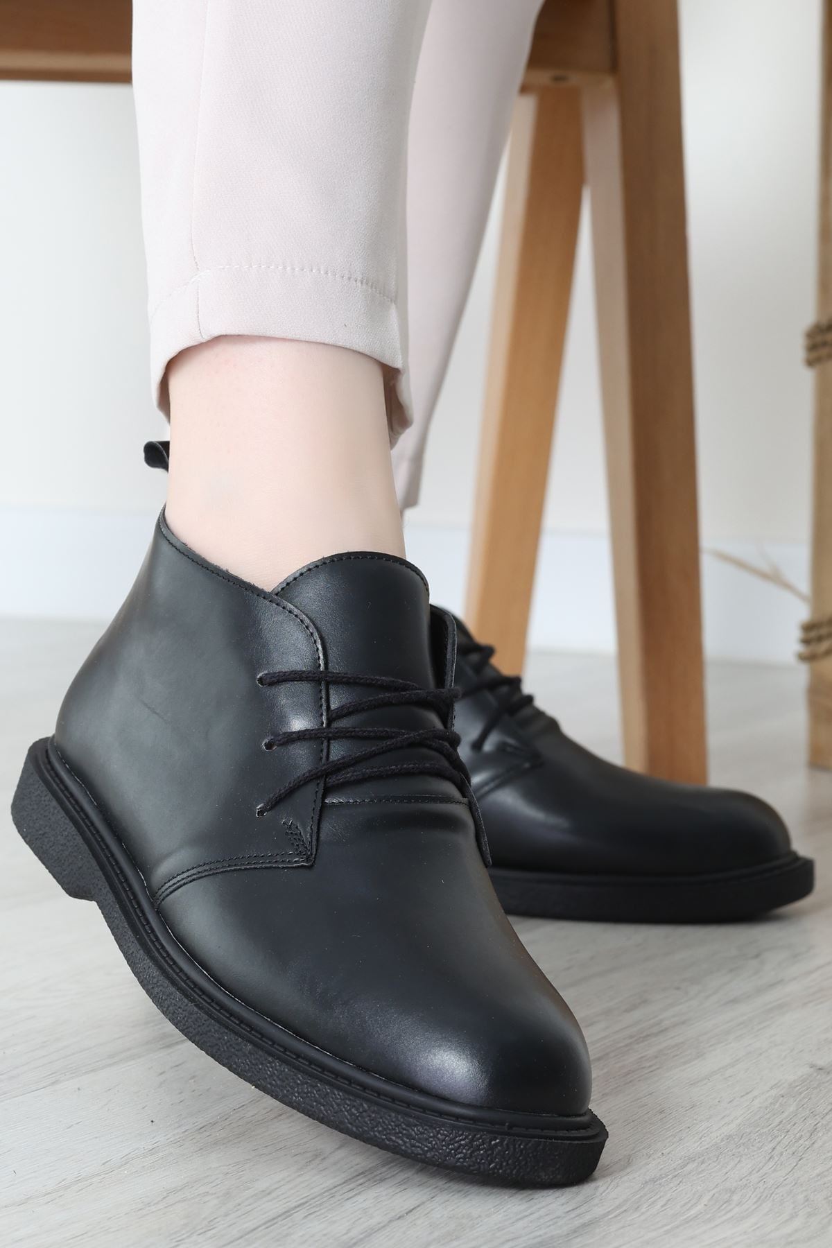 Kadın Bot Siyahderi - 31434.1846.