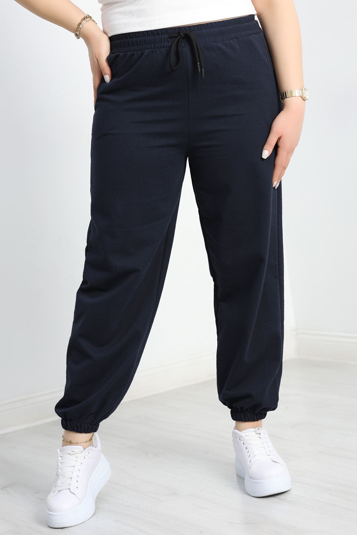 Büyük Beden 2 İplik Eşofman Altı Laci - 50661.1005.