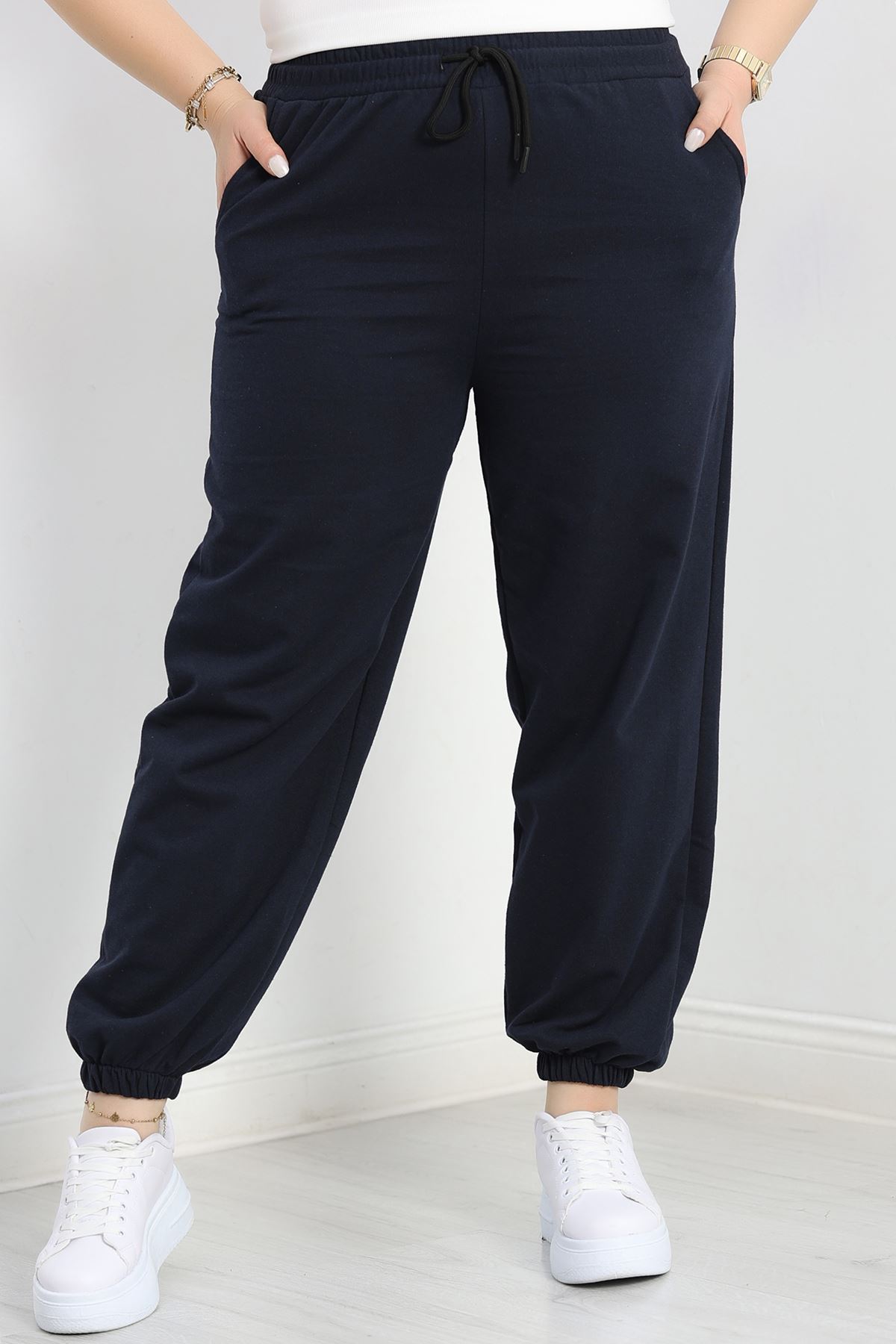 Büyük Beden 2 İplik Eşofman Altı Laci - 50661.1005.