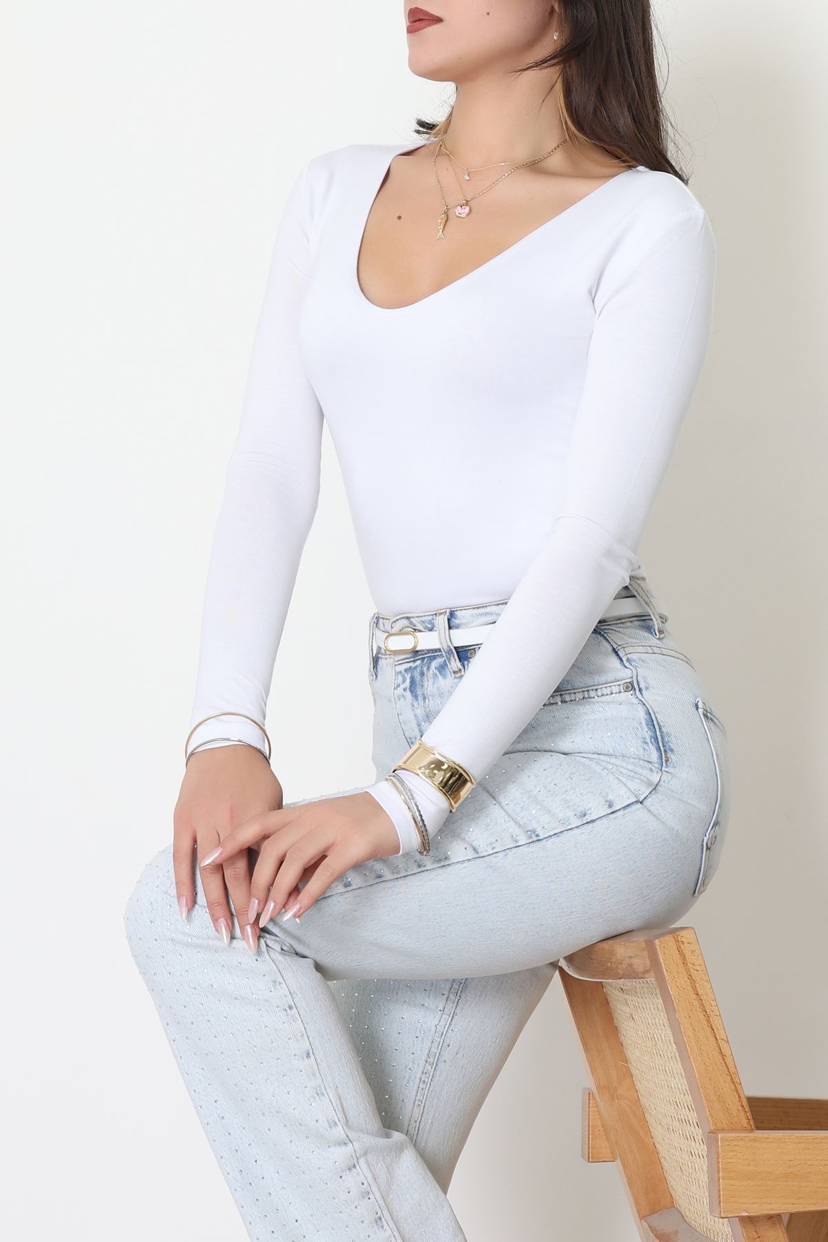 V Yaka Likralı Viskon Uzun Kollu Body Beyaz - 22132.200.