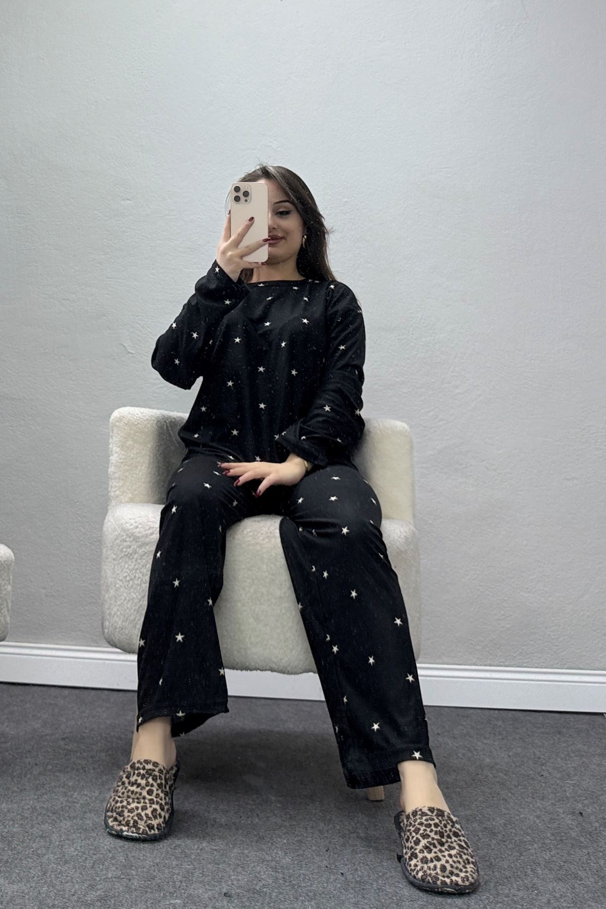 Süet Alt Üst Aynı Pijama Takımı Siyahyıldız - 118.1287.