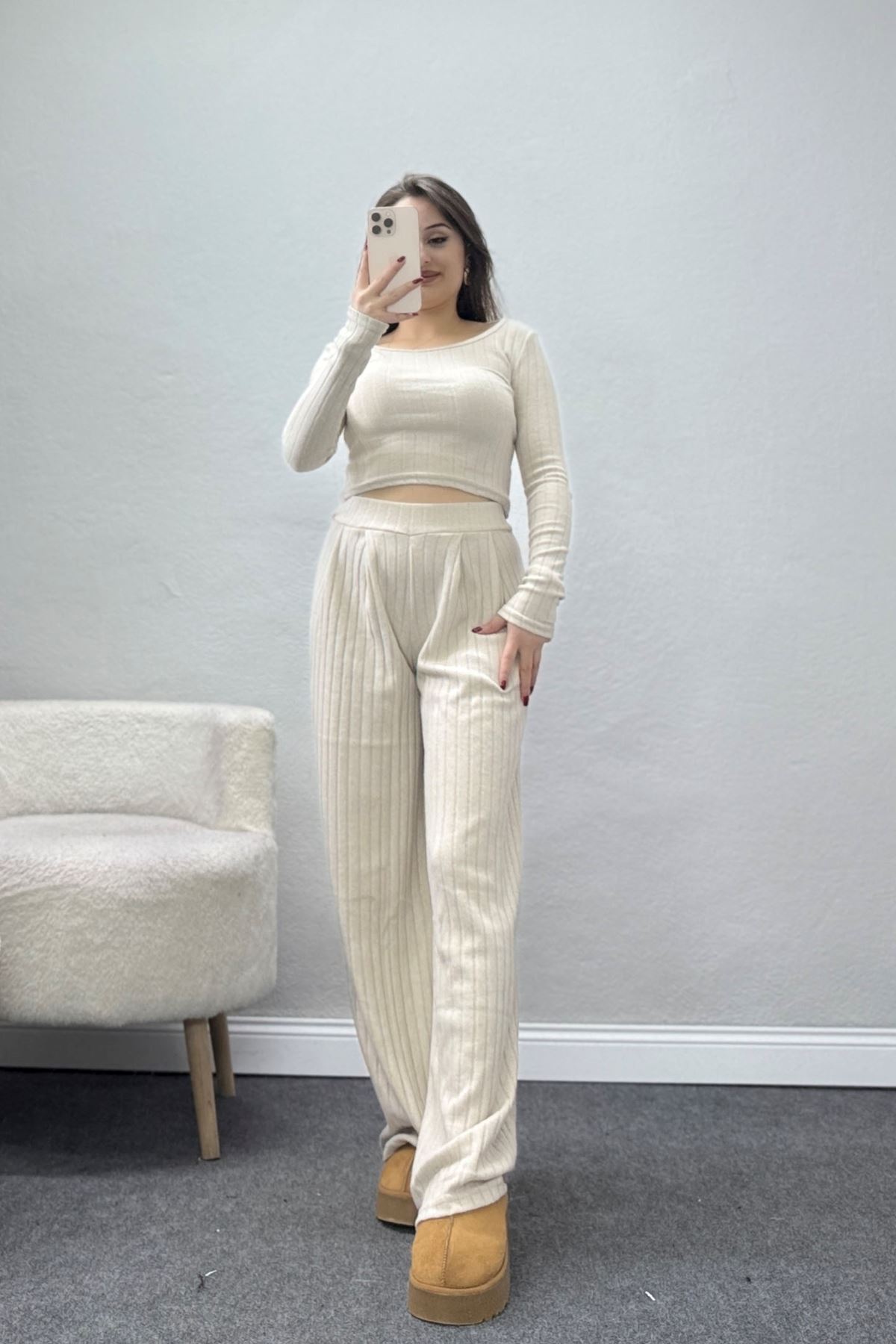 Raporlu İnterlok Çerçeve Yaka İkili Takım Latte - 51090.1567.