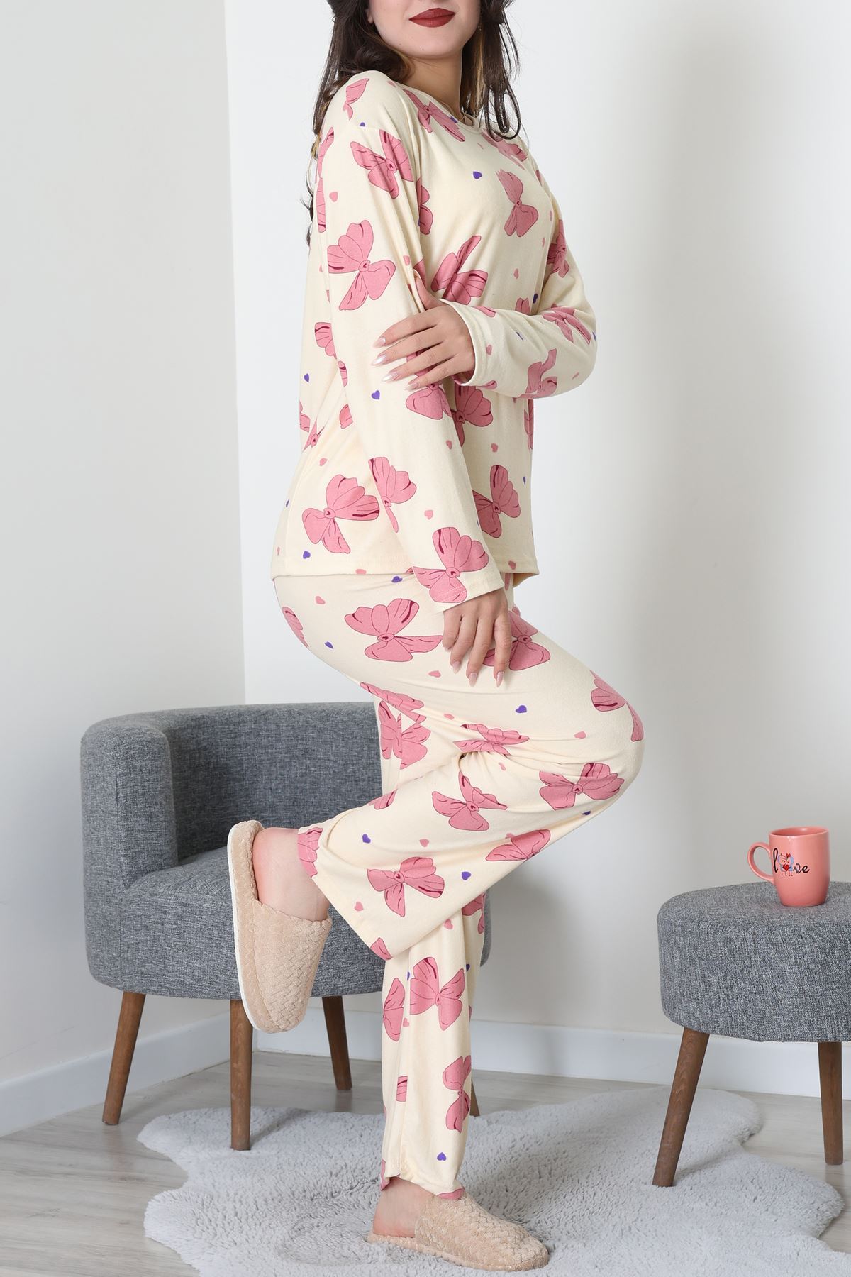 Süet Alt Üst Aynı Pijama Takımı Sarıpembe - 118.1287.