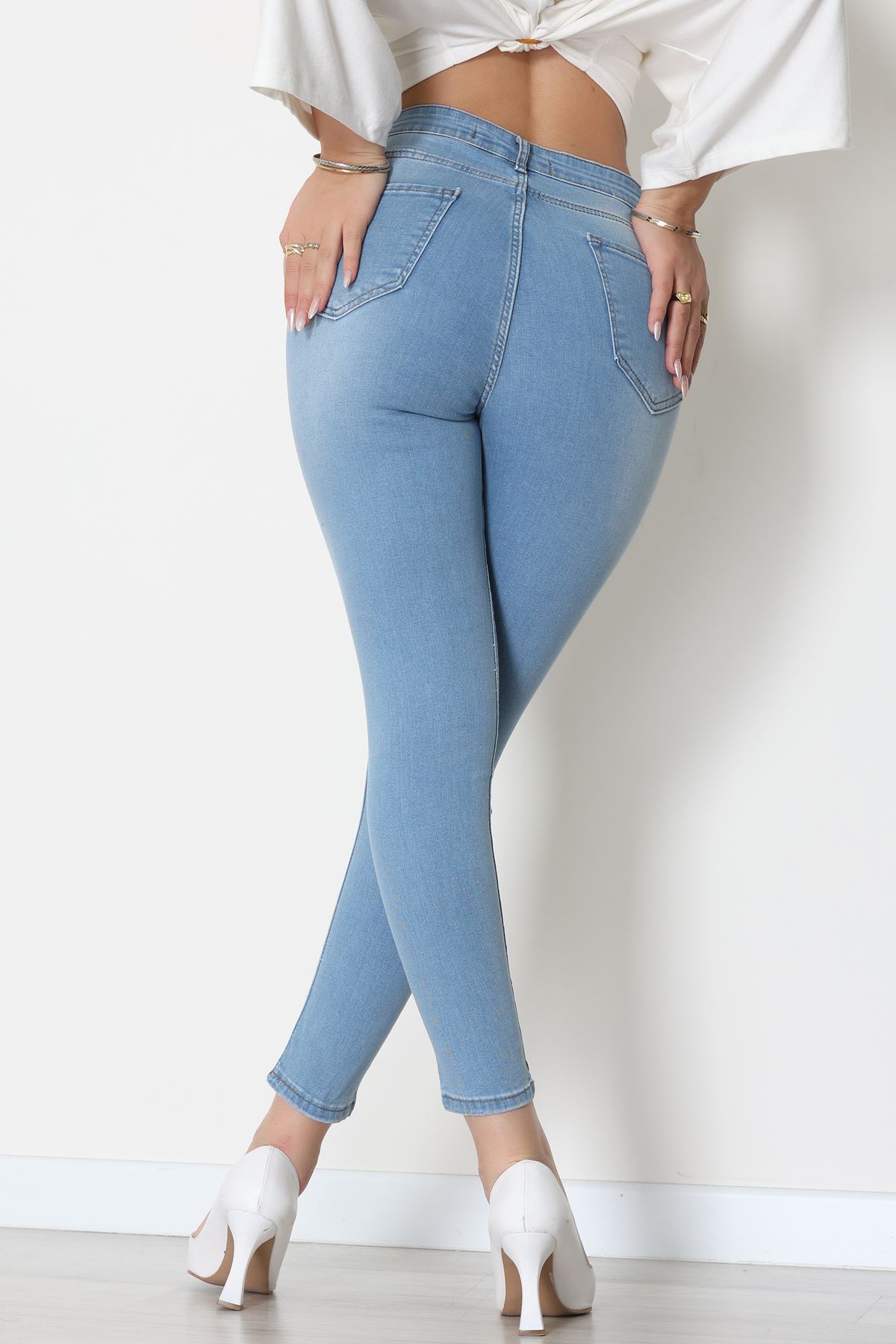 Düğmeli Dar Paça Kot Pantolon Açıkmavi - 42700.2121.