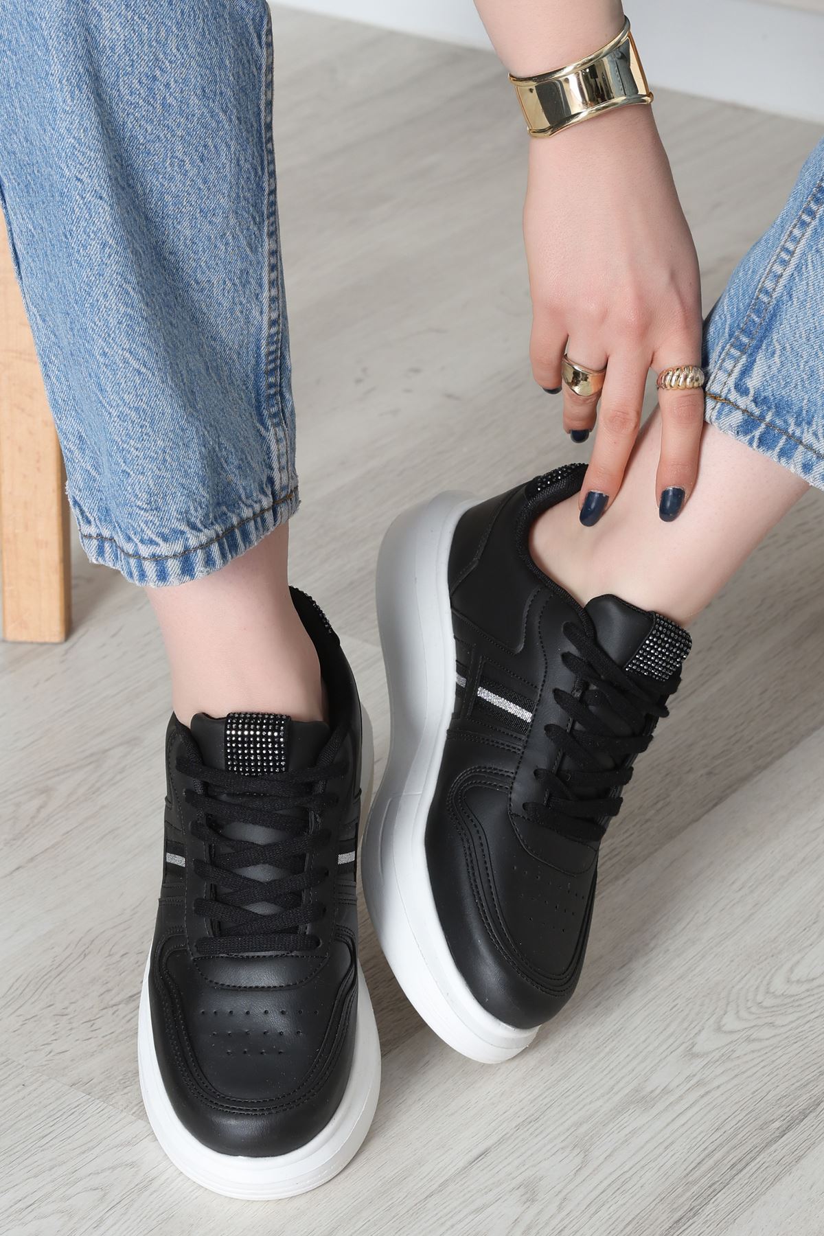 Kalın Taban Günlük Ayakkabı Siyahbeyaz - 31758.264.